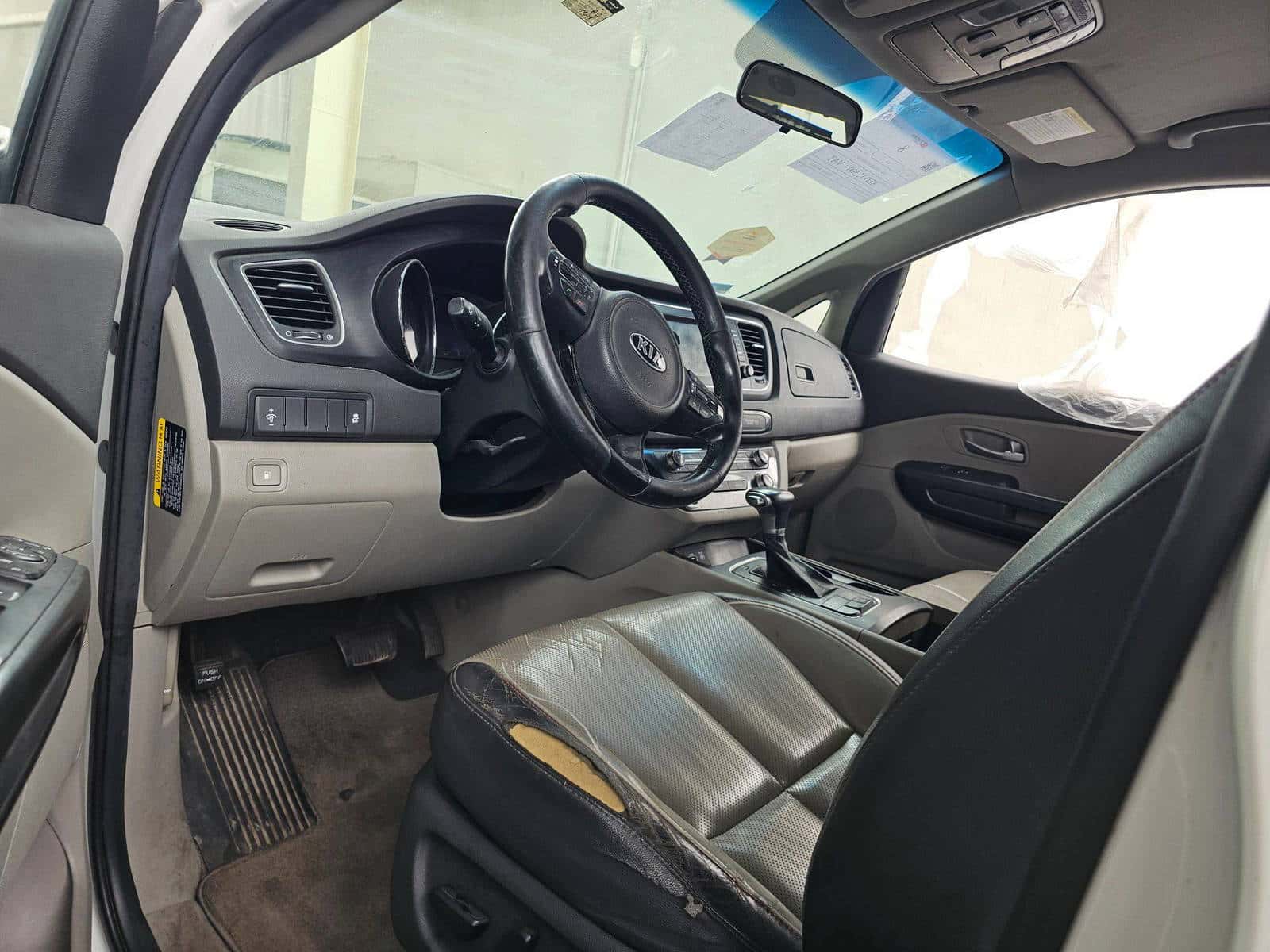 KIA SEDONA - Exterior