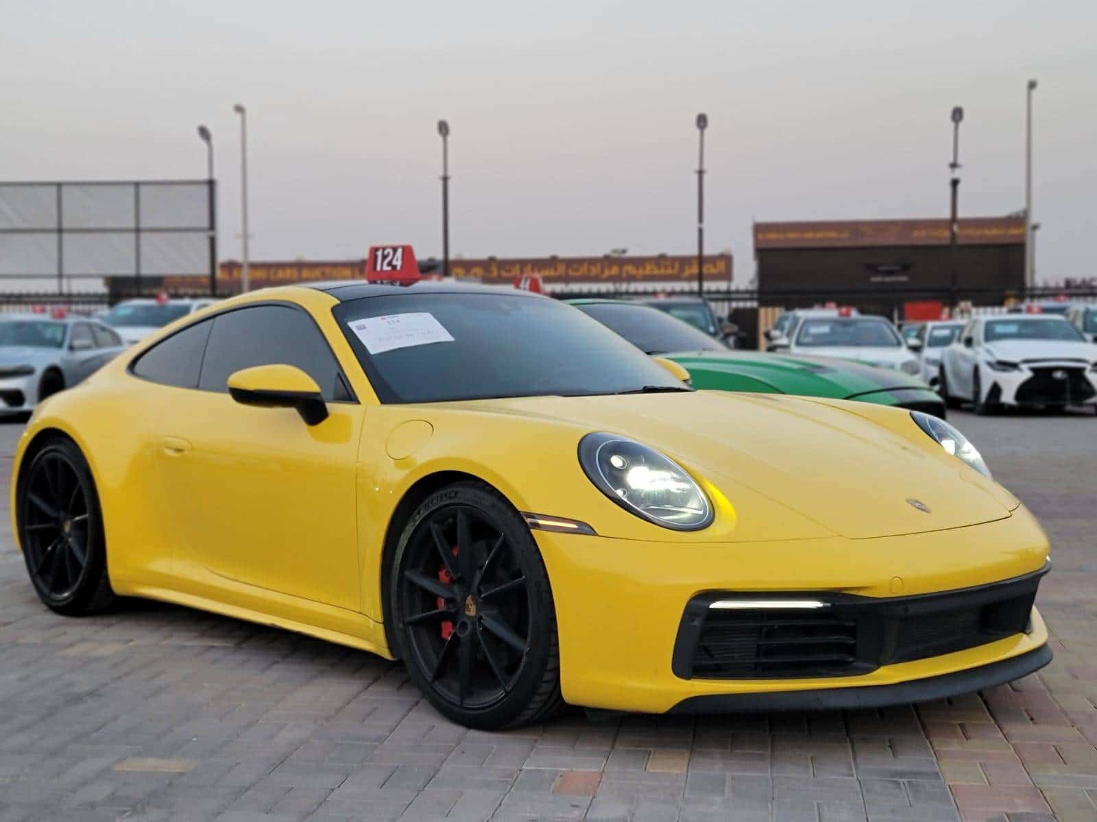 PORSCHE 911 2020 thumbnail 2