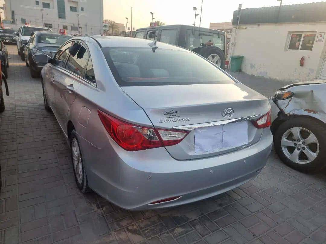 HYUNDAI SONATA 2011 thumbnail 3