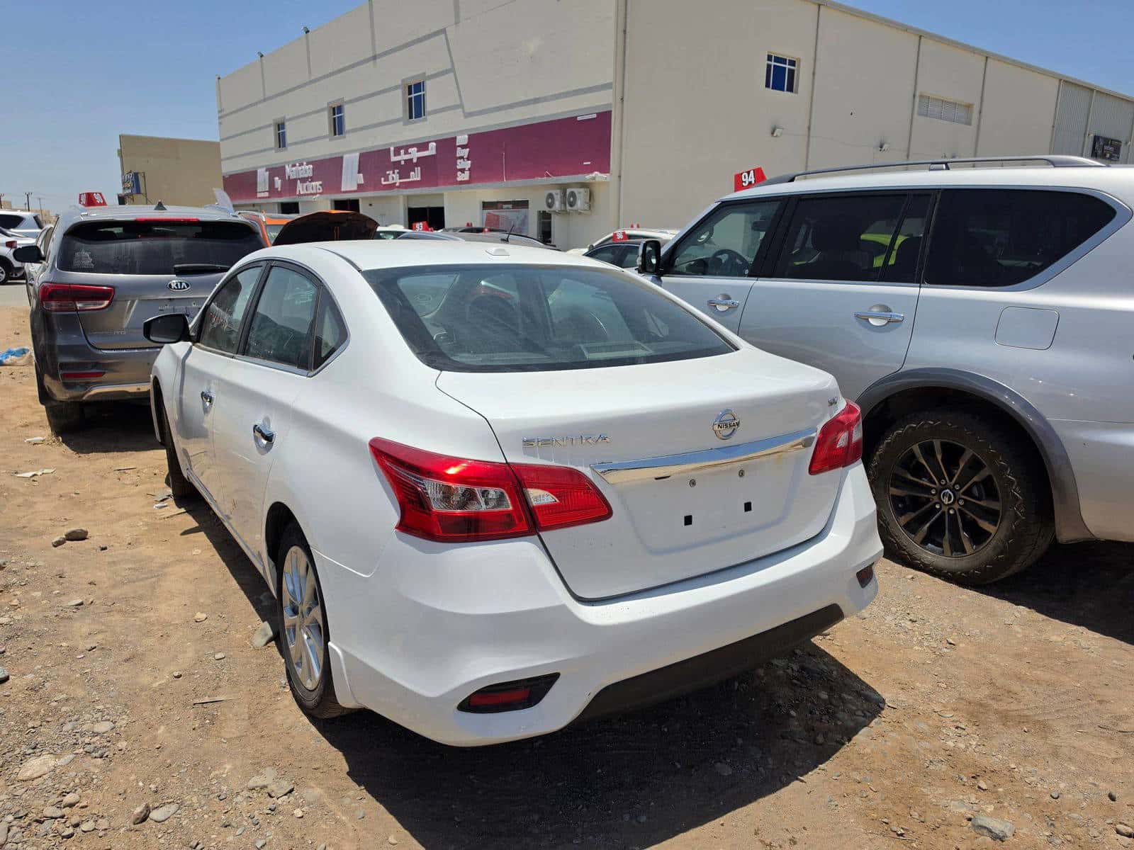 Nissan Sentra 2018 thumbnail 3