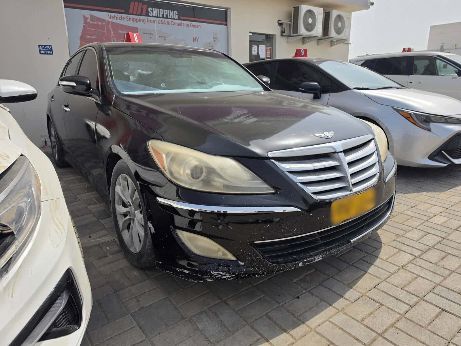 Hyundai Genesis 2013 thumbnail 2