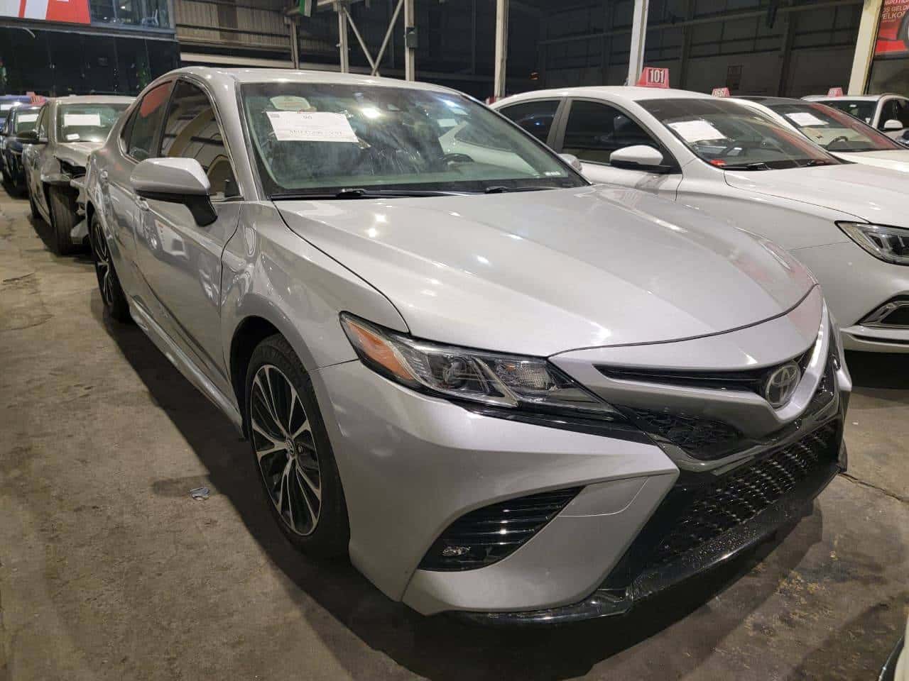 Toyota Camry 2018 thumbnail 4