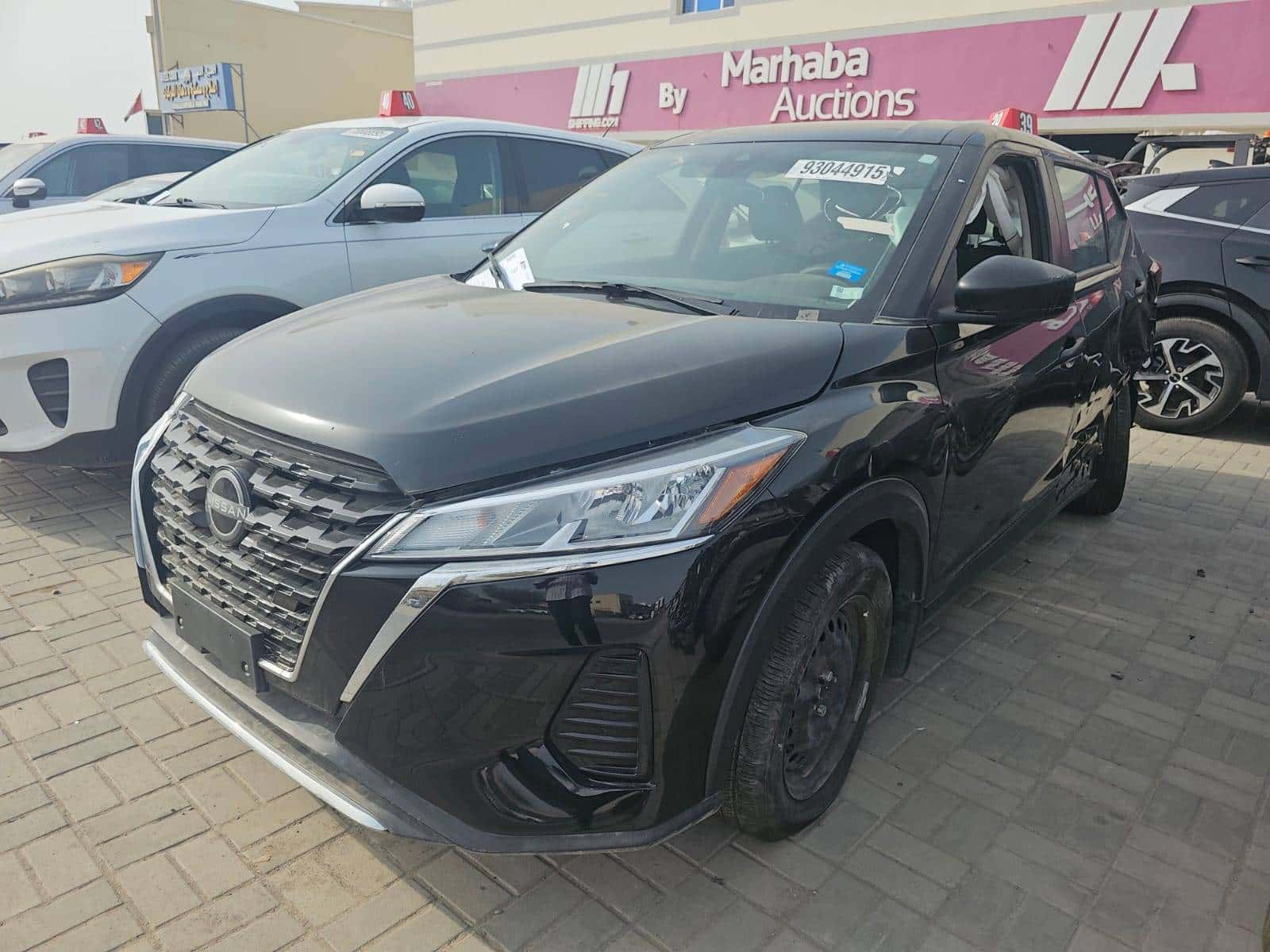 Nissan Kicks 2023 thumbnail 2