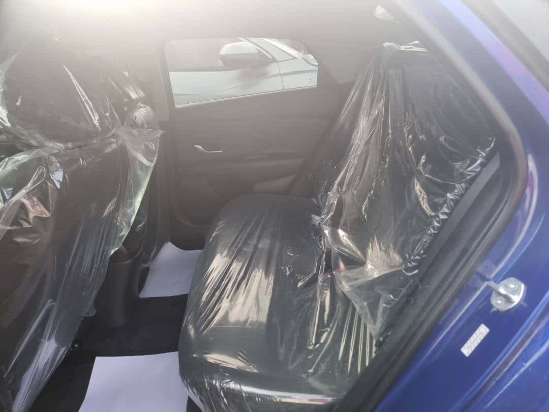 Hyundai Elantra 2023 thumbnail 5