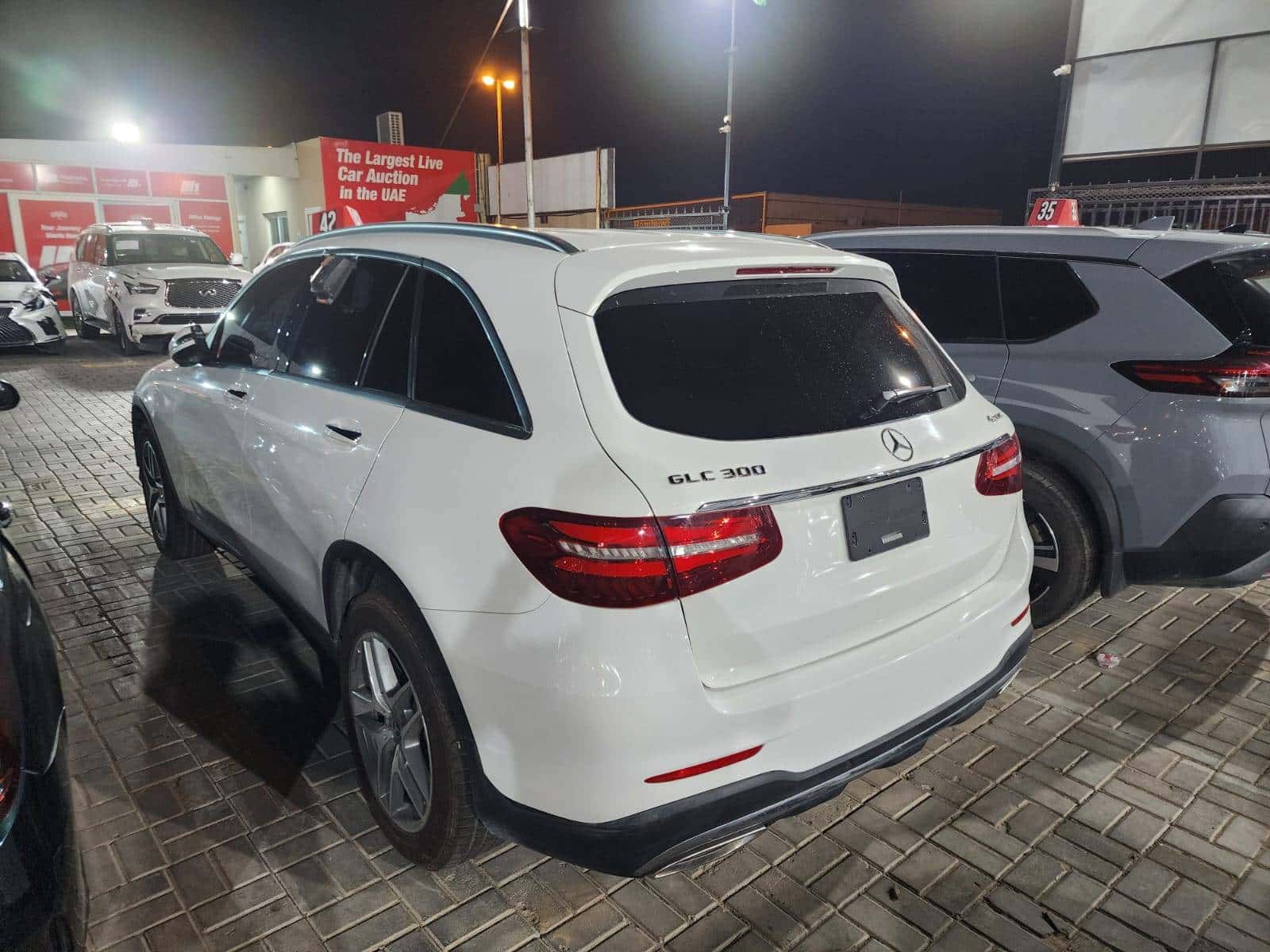 MERCEDES BENZ GLC-300 2019 thumbnail 3