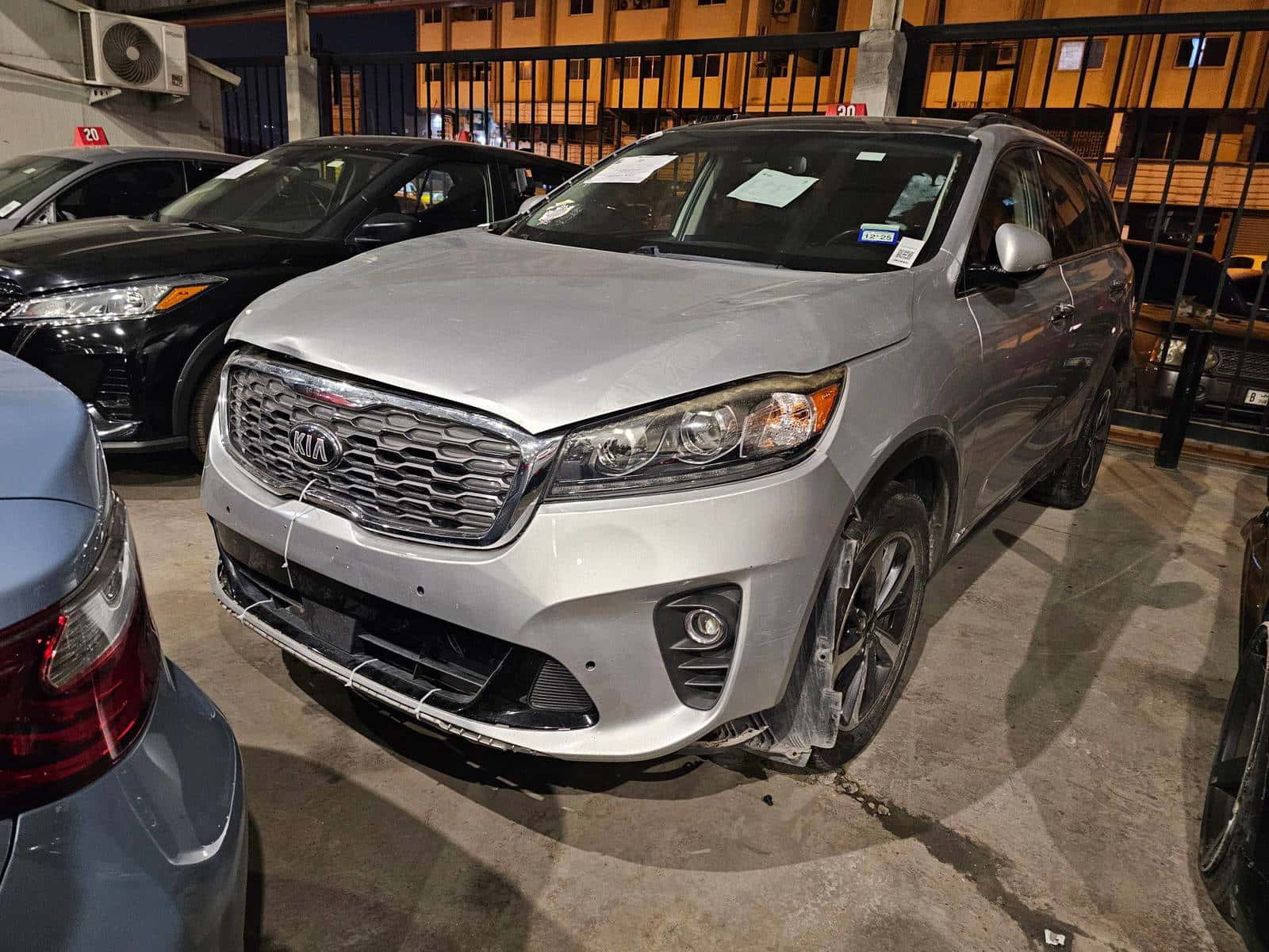 KIA SORENTO 2019 thumbnail 3