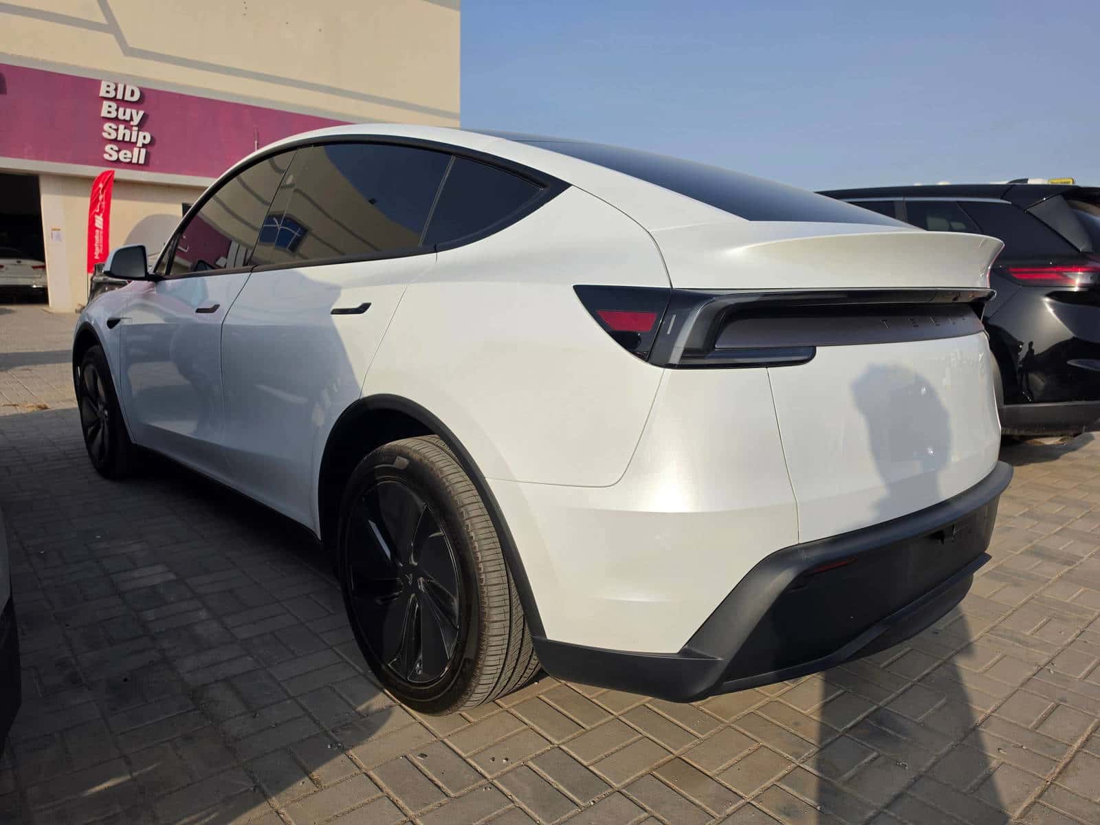 Tesla Model Y 2026 thumbnail 5