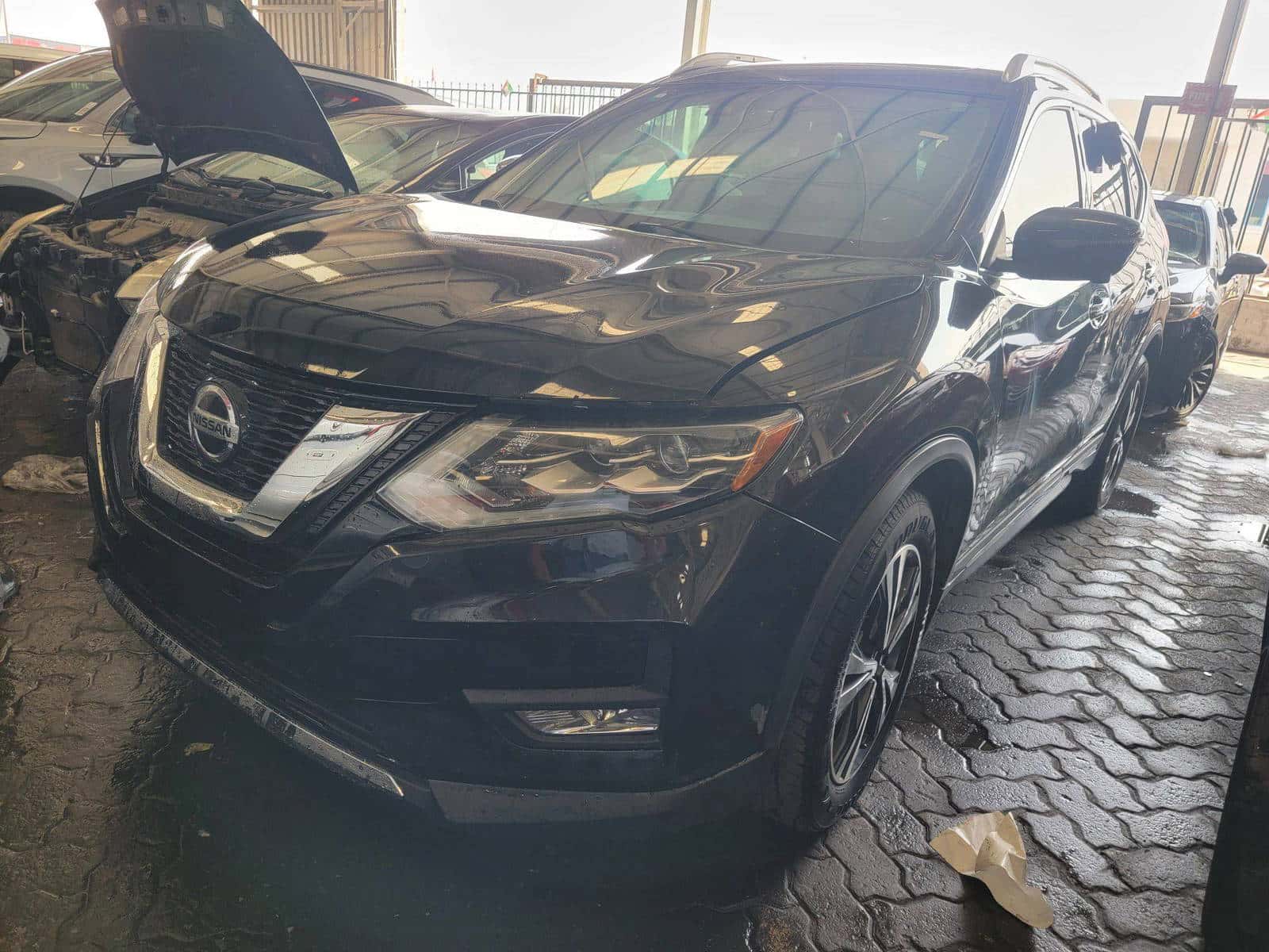 NISSAN ROGUE - Exterior