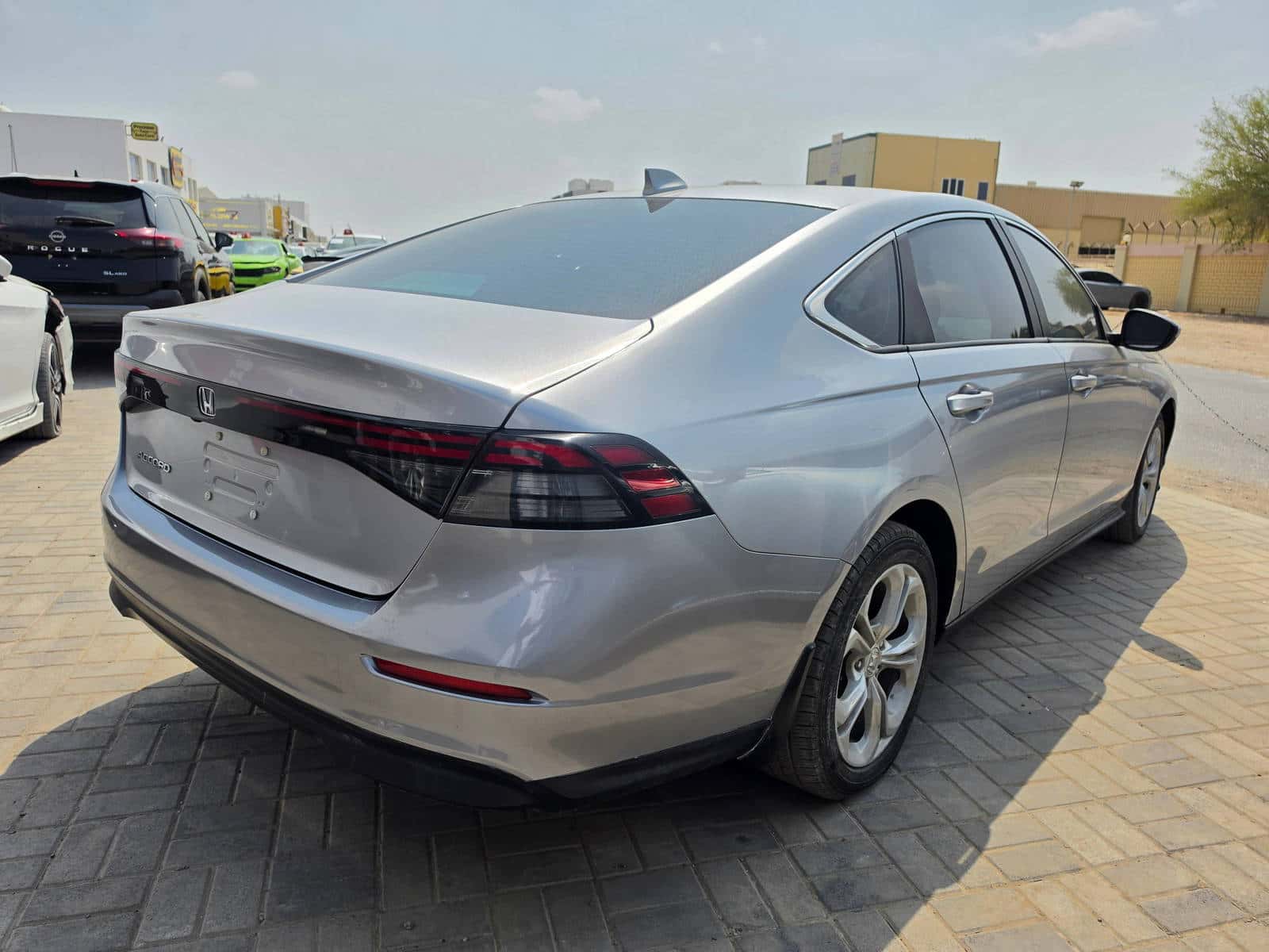 Honda Accord 2023 thumbnail 5