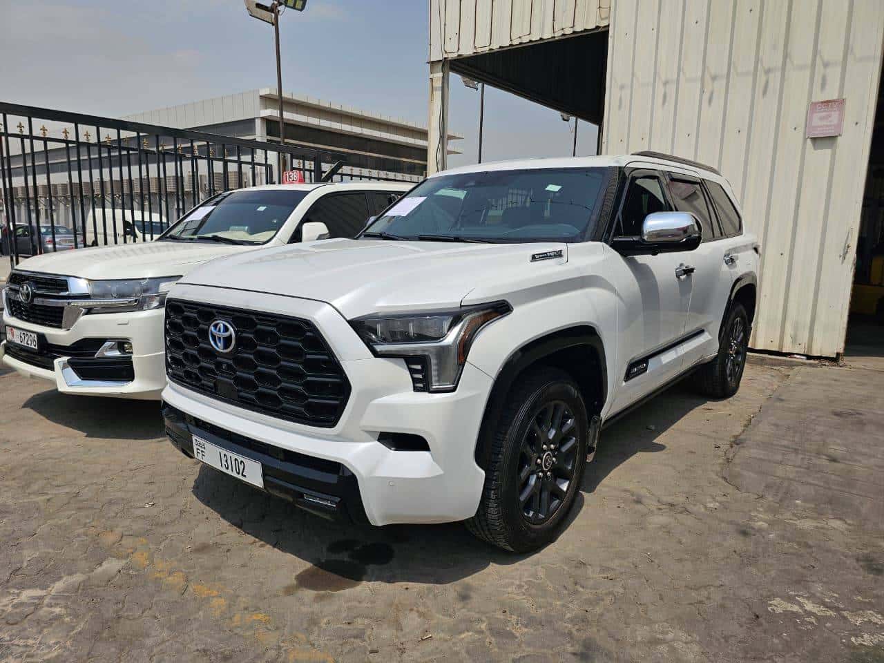 Toyota Sequoia 2023 thumbnail 1