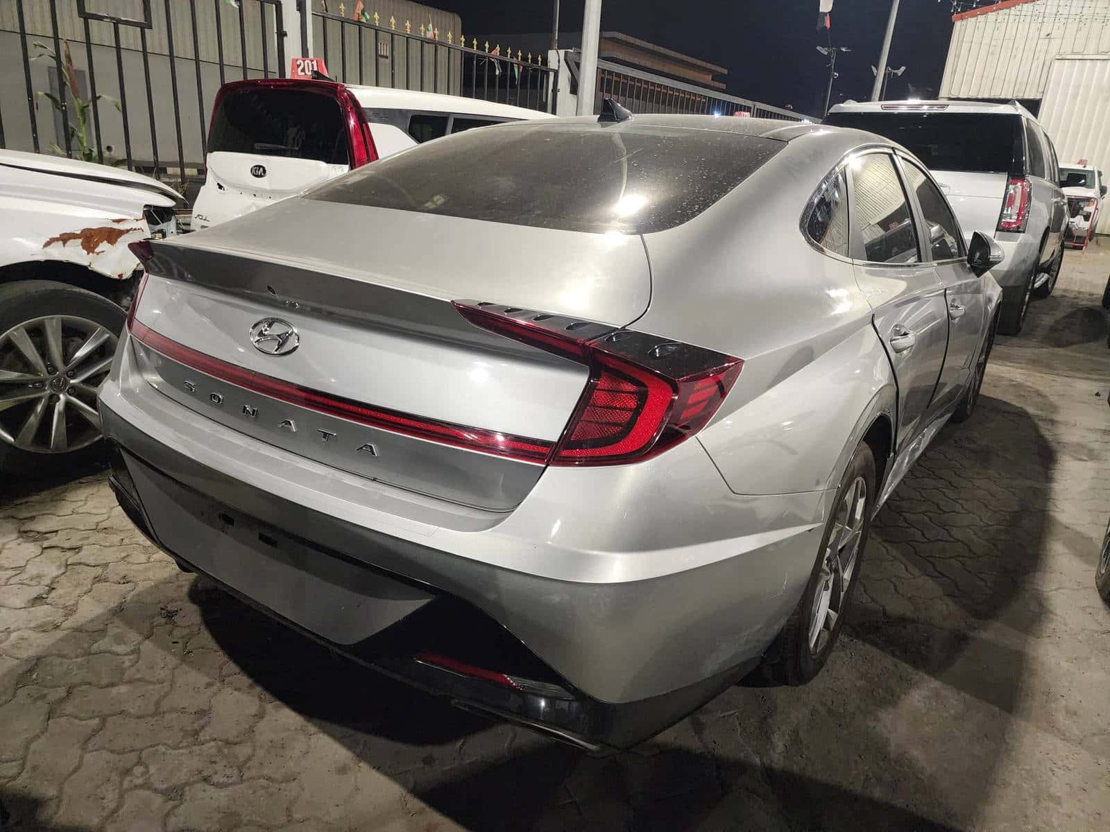 HYUNDAI SONATA - Exterior