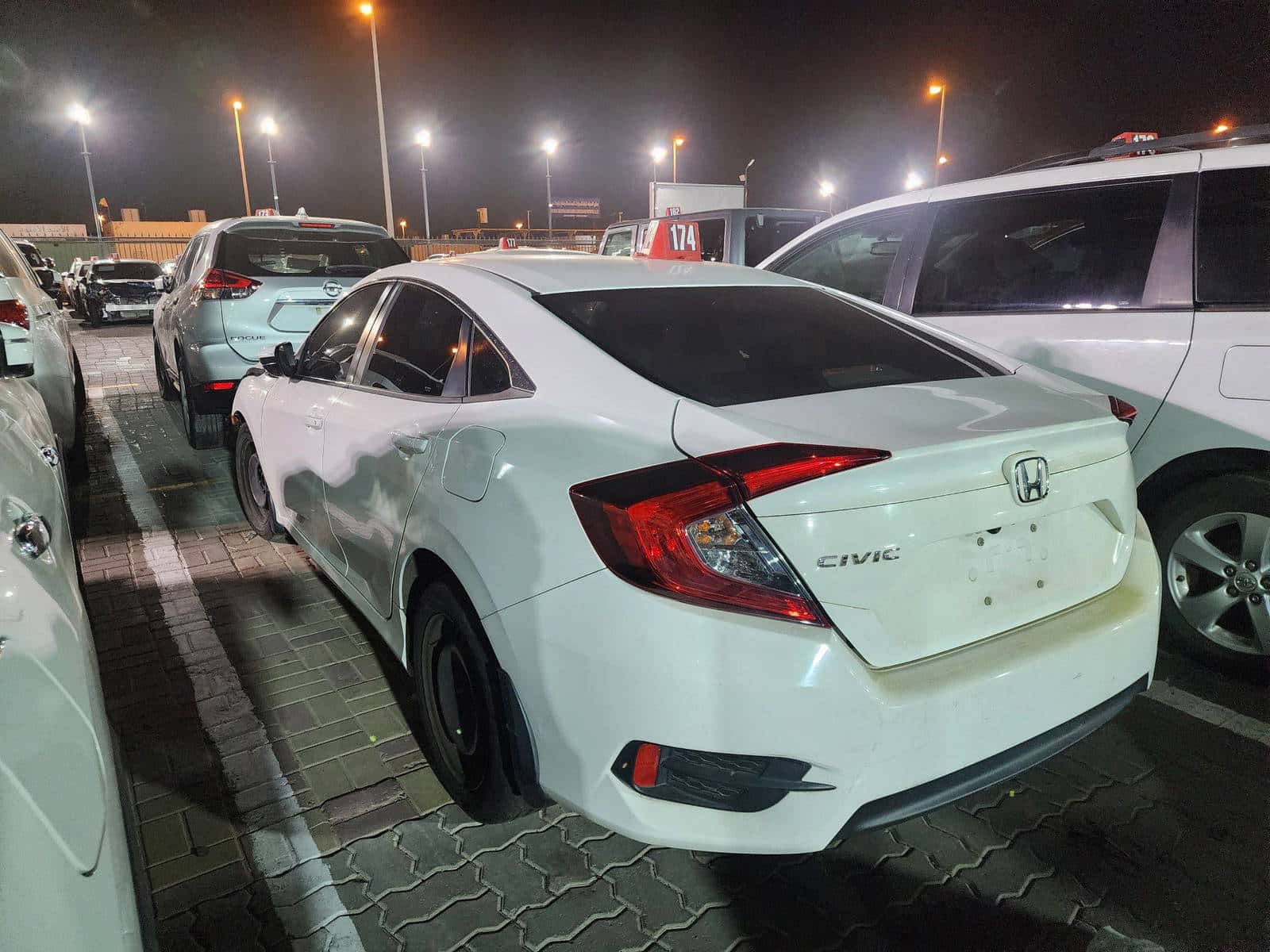 HONDA CIVIC 2018 thumbnail 3