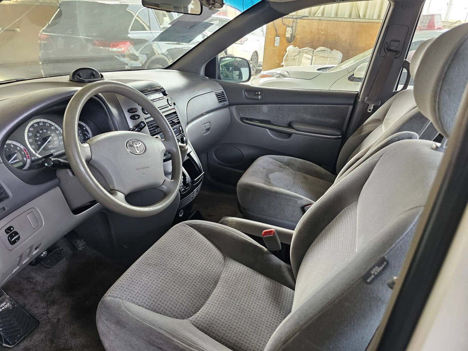 TOYOTA SIENNA 2008 thumbnail 7