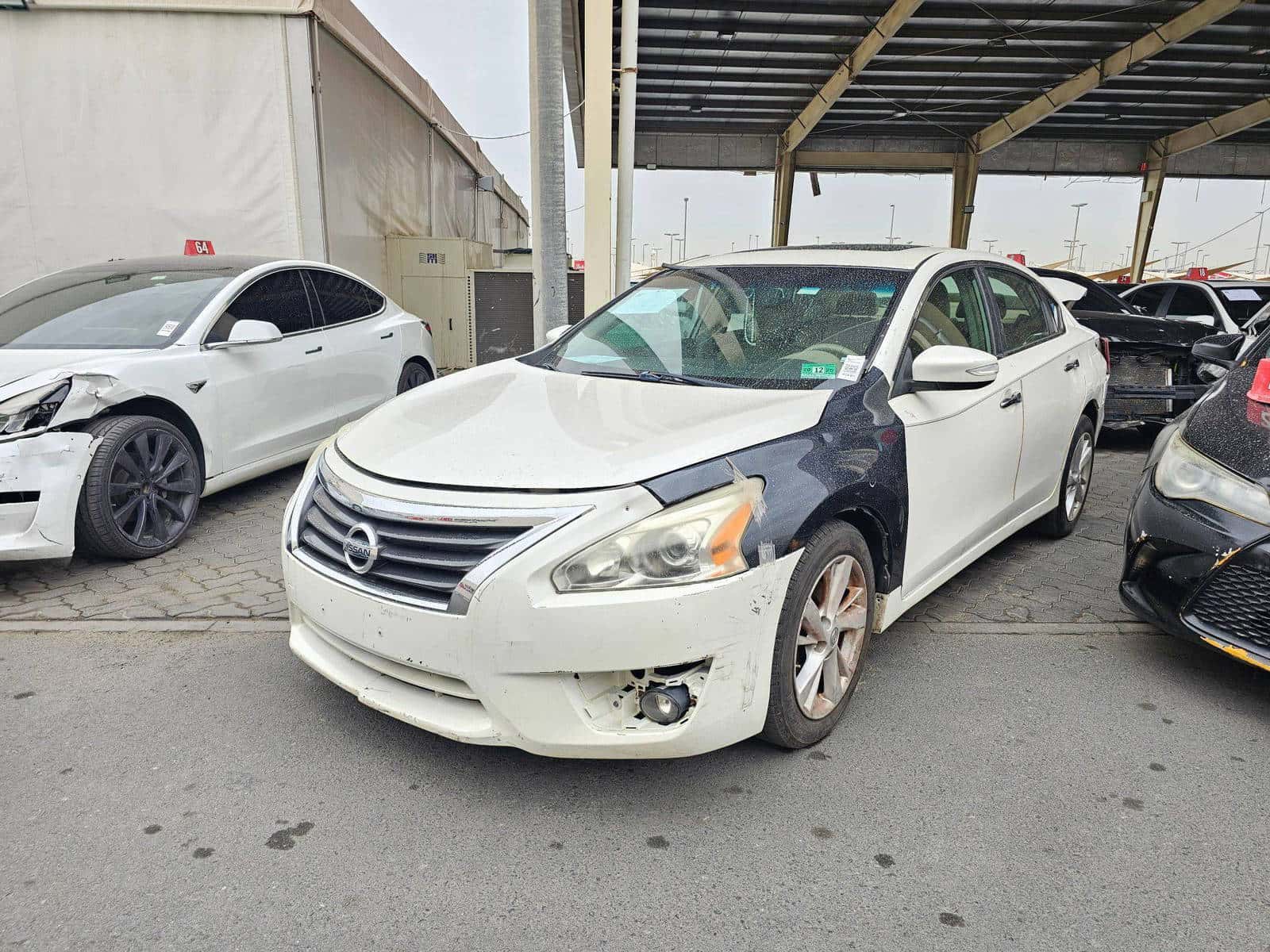 NISSAN ALTIMA - Exterior