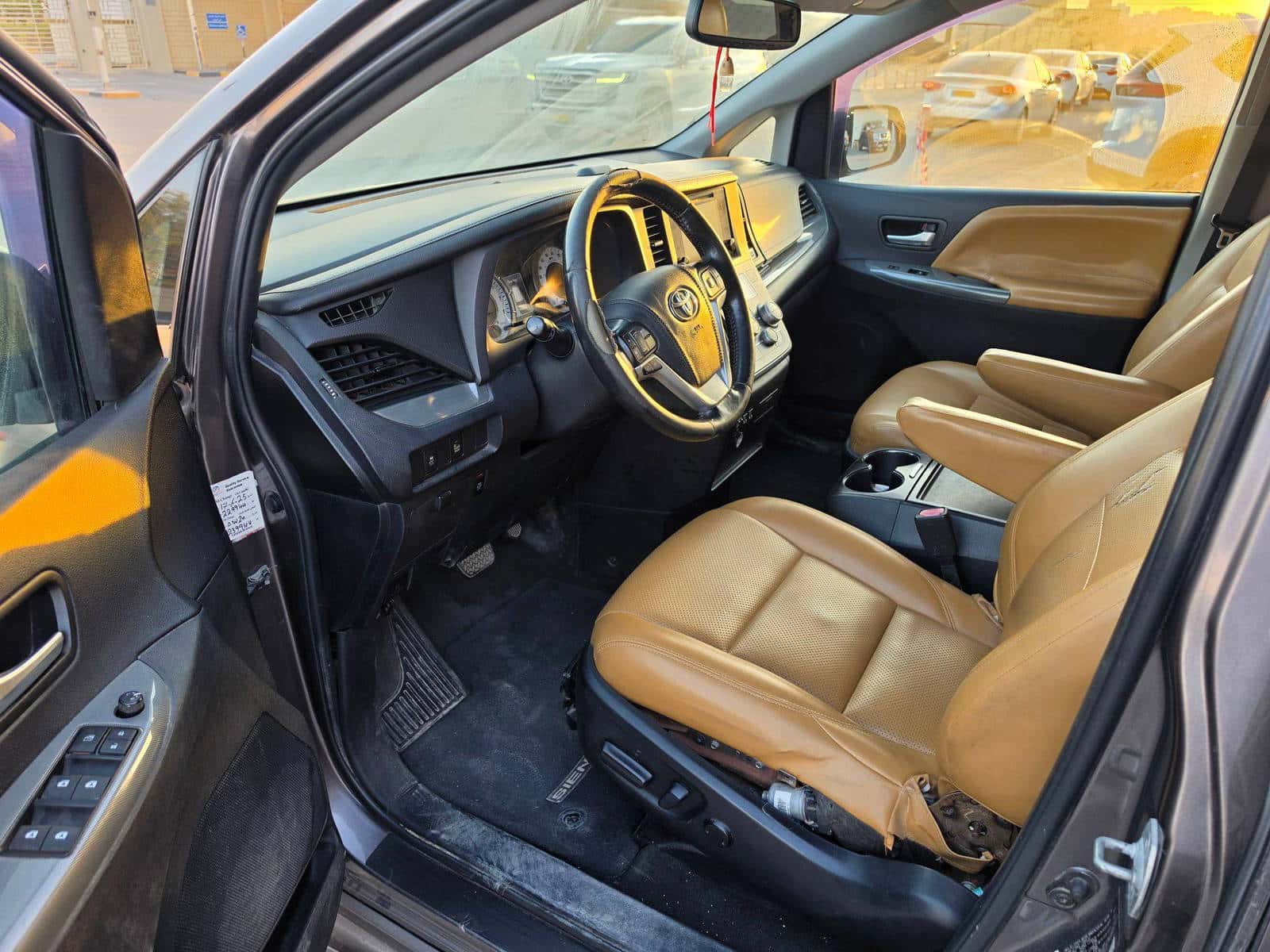 TOYOTA SIENNA 2016 thumbnail 7
