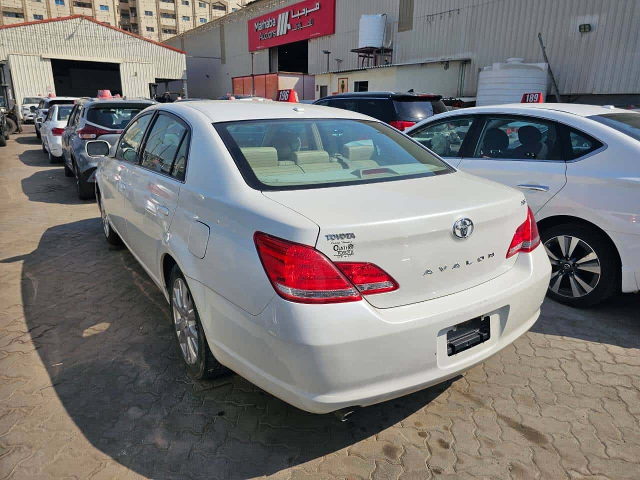 TOYOTA AVALON 2010 thumbnail 4