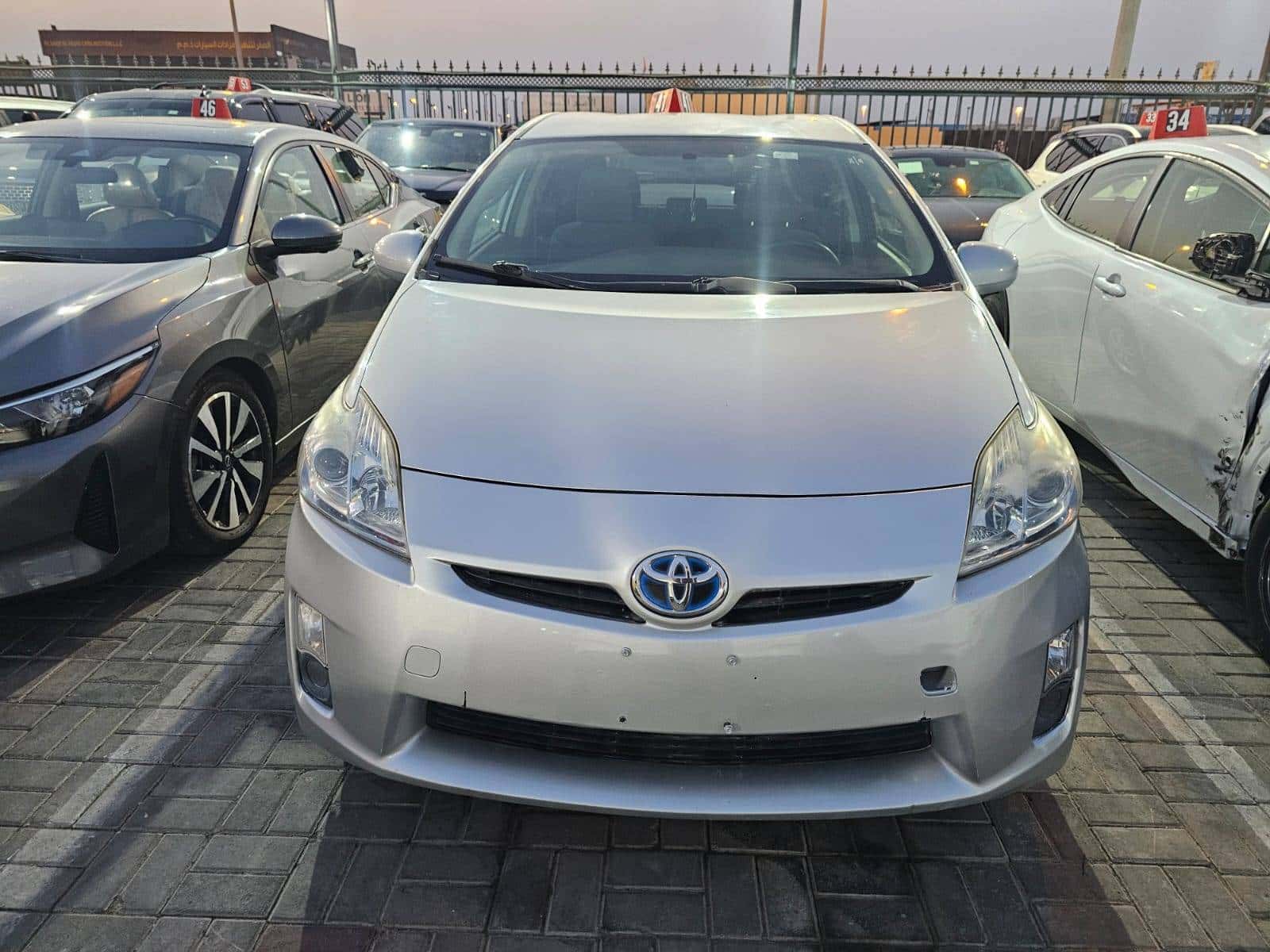 Toyota Prius 2011 thumbnail 2