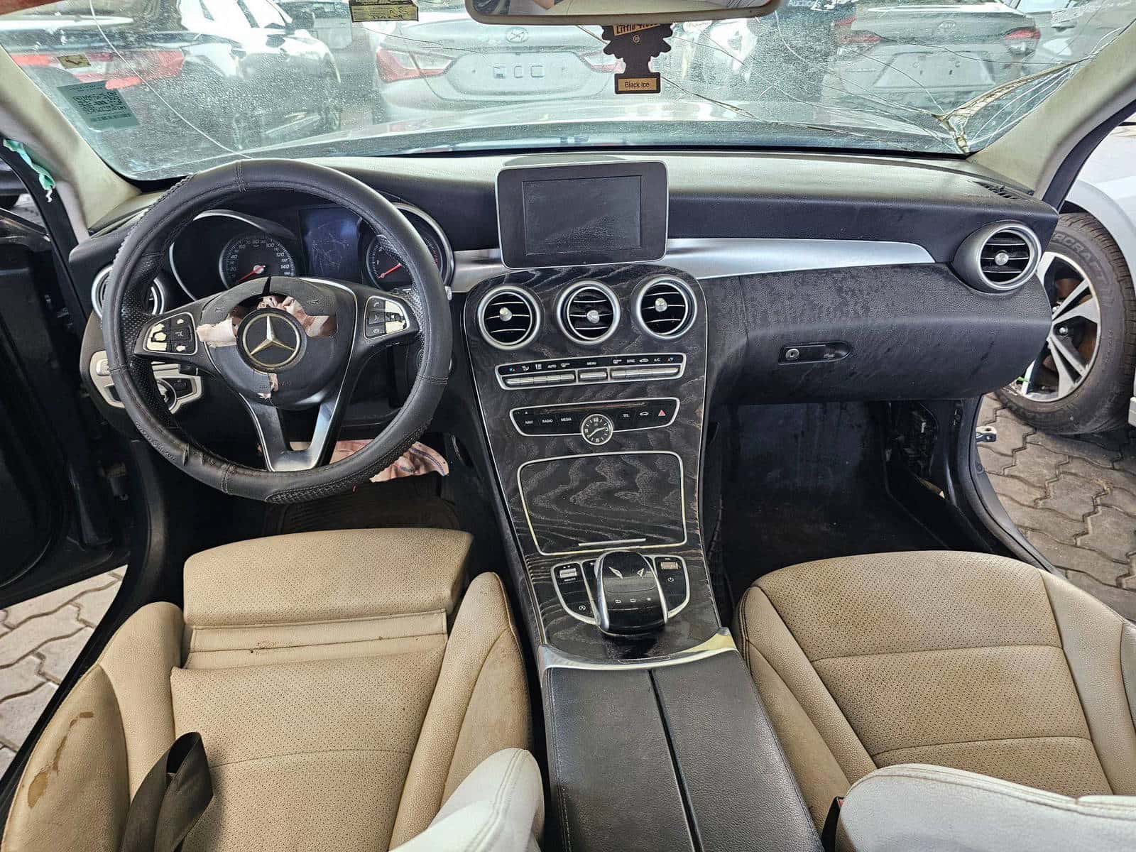 MERCEDES BENZ C300 - Exterior