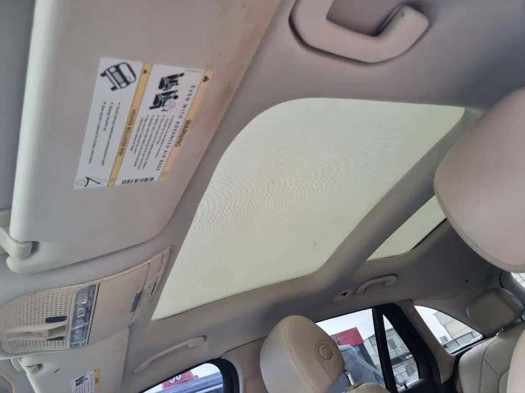 MERCEDES BENZ GLC-300 - Exterior