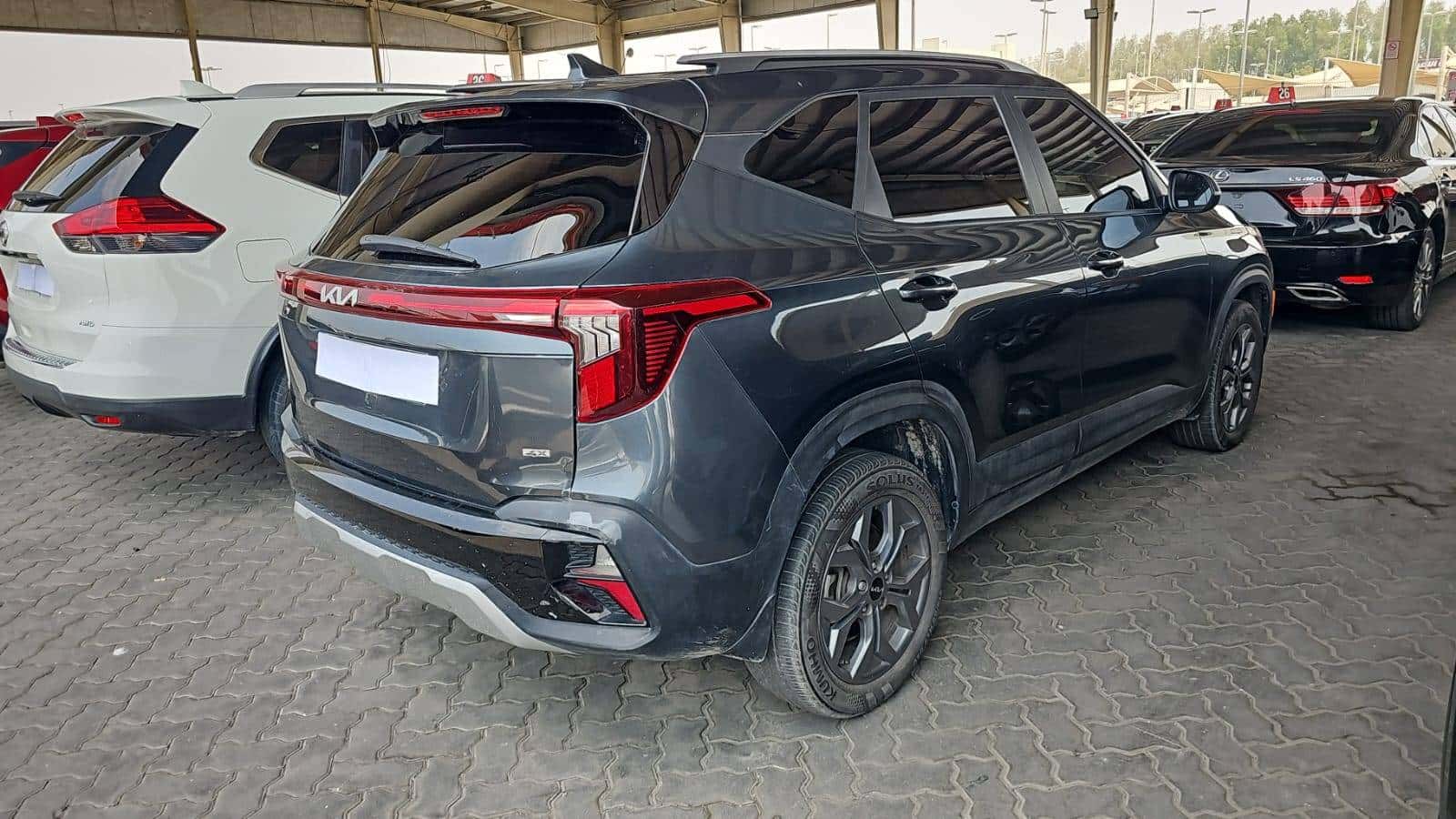 Kia Seltos 2024 thumbnail 3