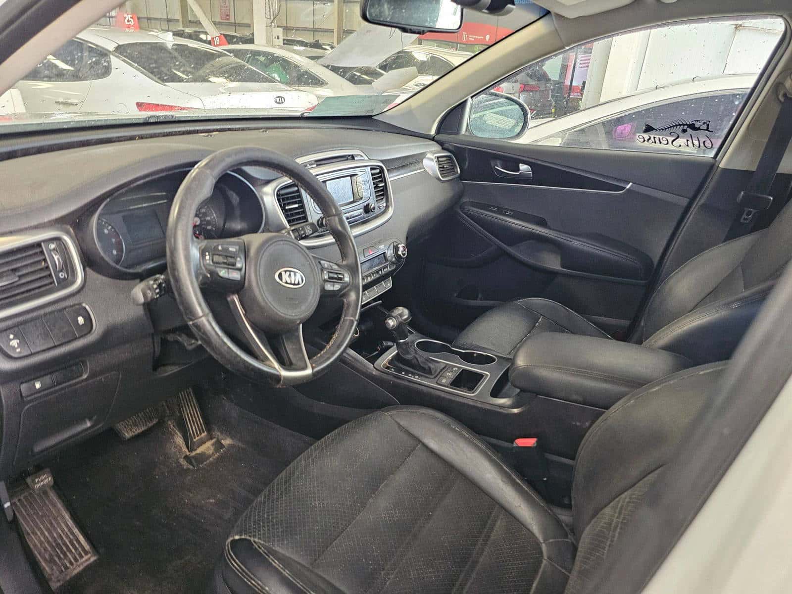 Kia Sorento 2016 thumbnail 5