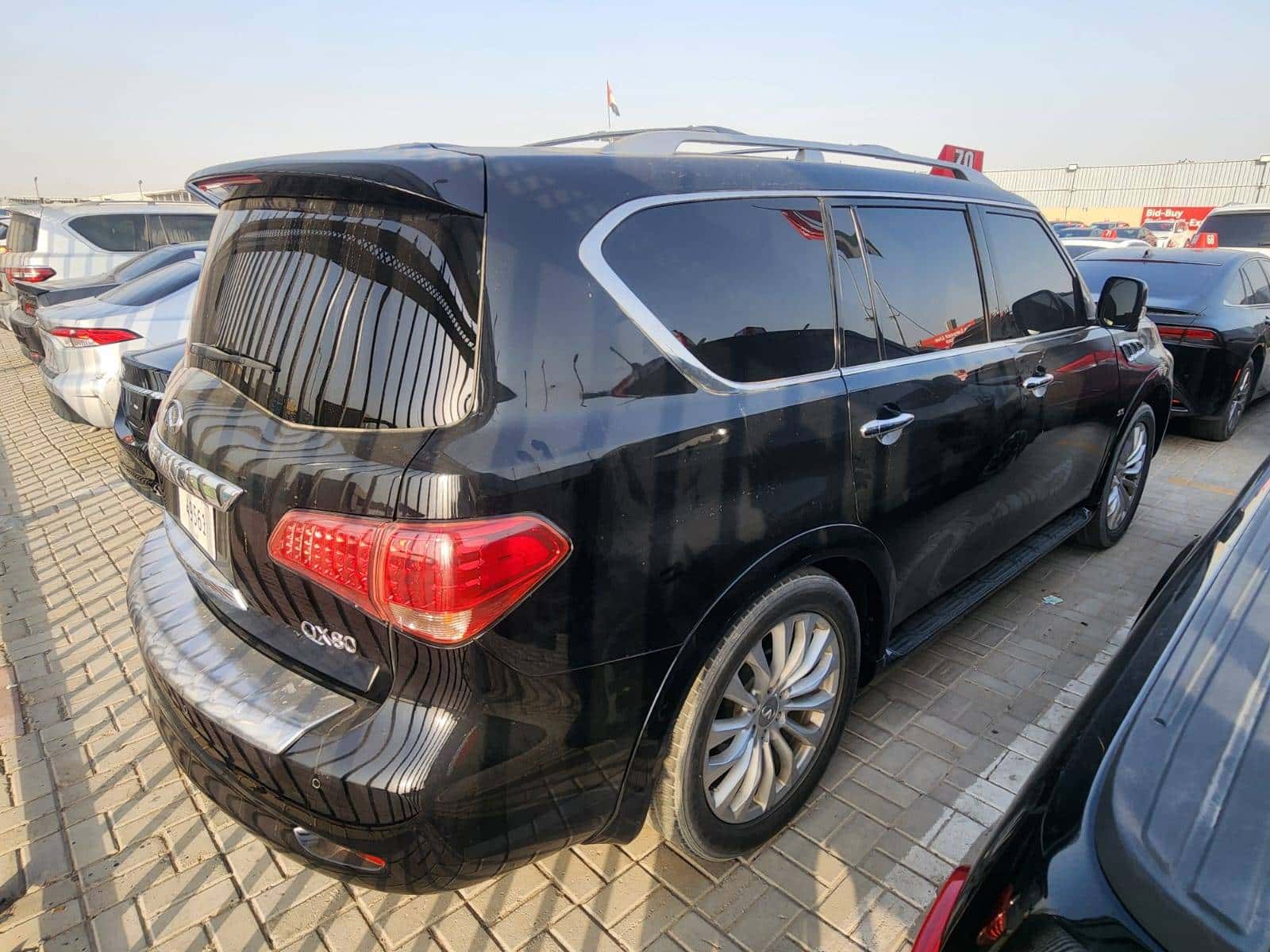 INFINITI QX80 2016 thumbnail 6
