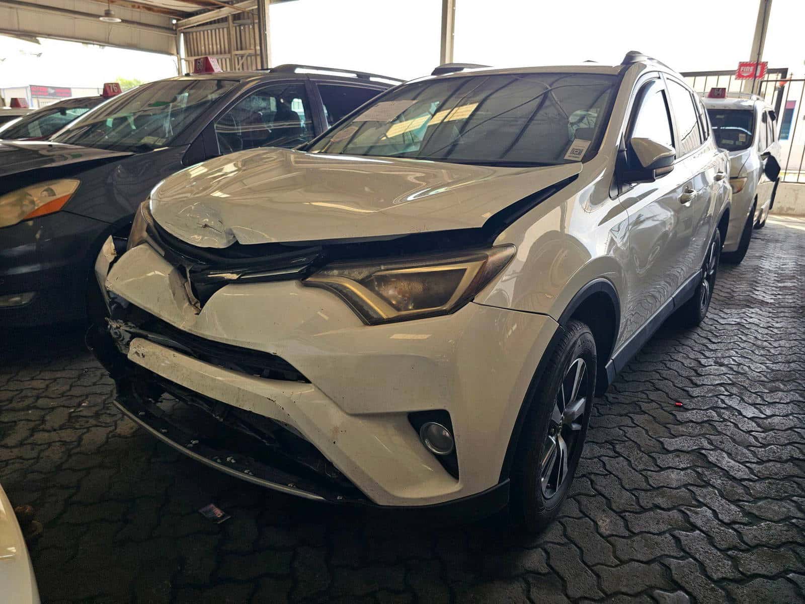 TOYOTA RAV4 2018 thumbnail 5