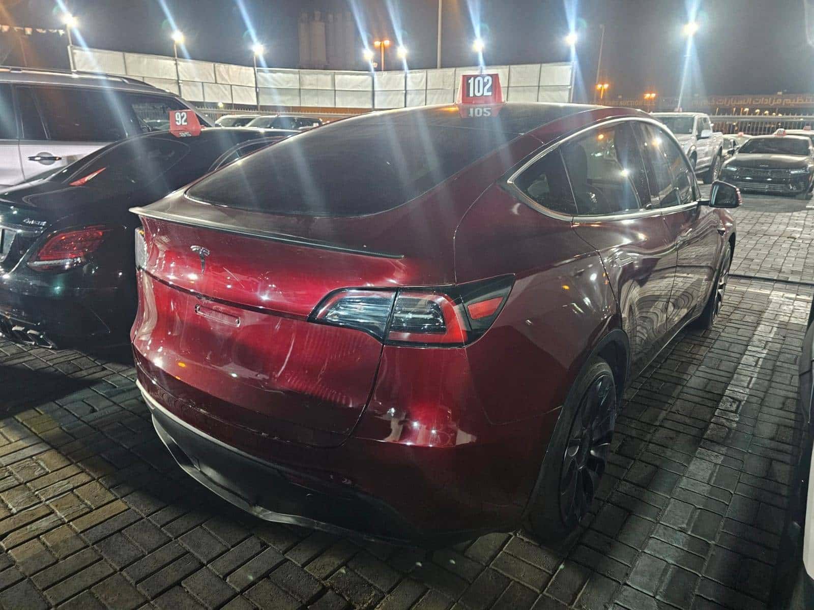 Tesla Model Y 2024 thumbnail 5