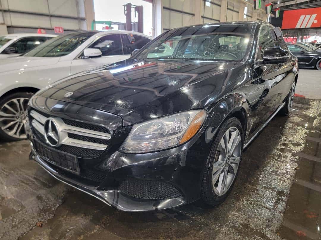 MERCEDES BENZ C300 - Exterior