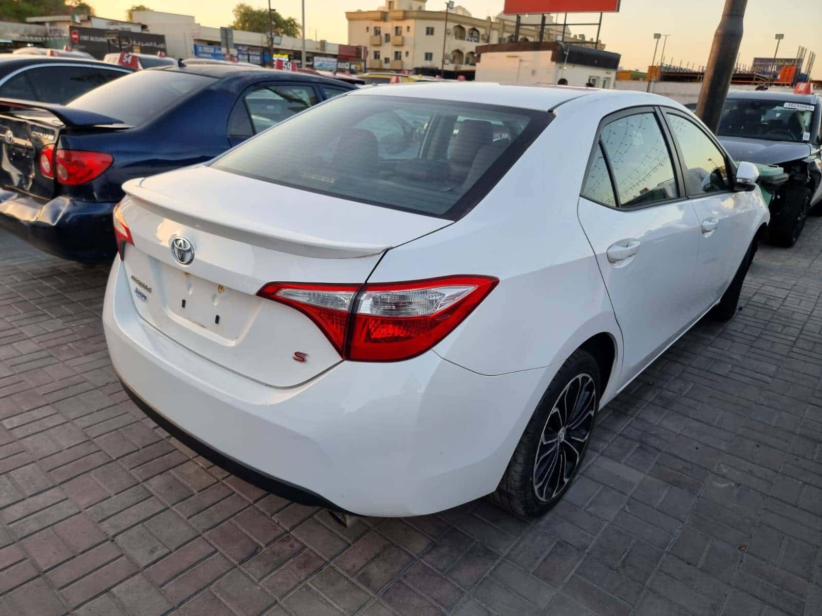 Toyota Corolla 2014 thumbnail 1