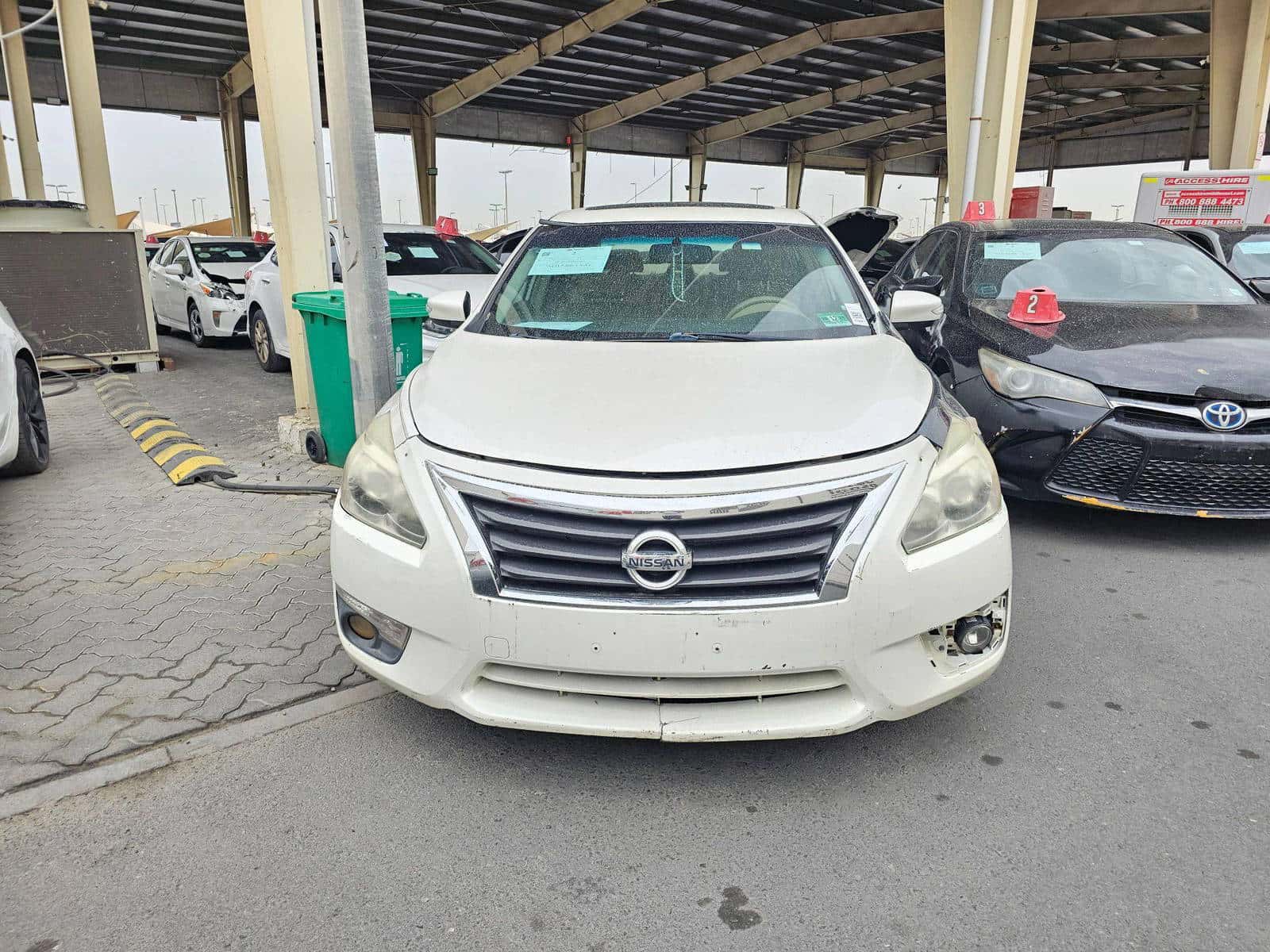 NISSAN ALTIMA - Exterior