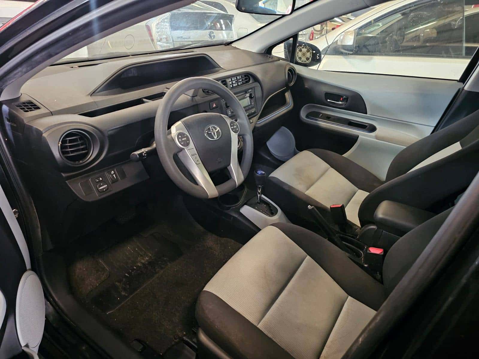 Toyota Prius 2013 thumbnail 7