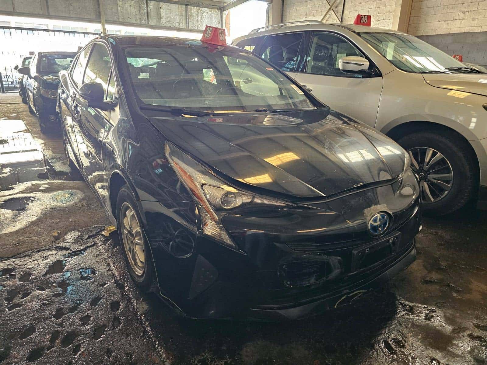 Toyota Prius 2017 thumbnail 1