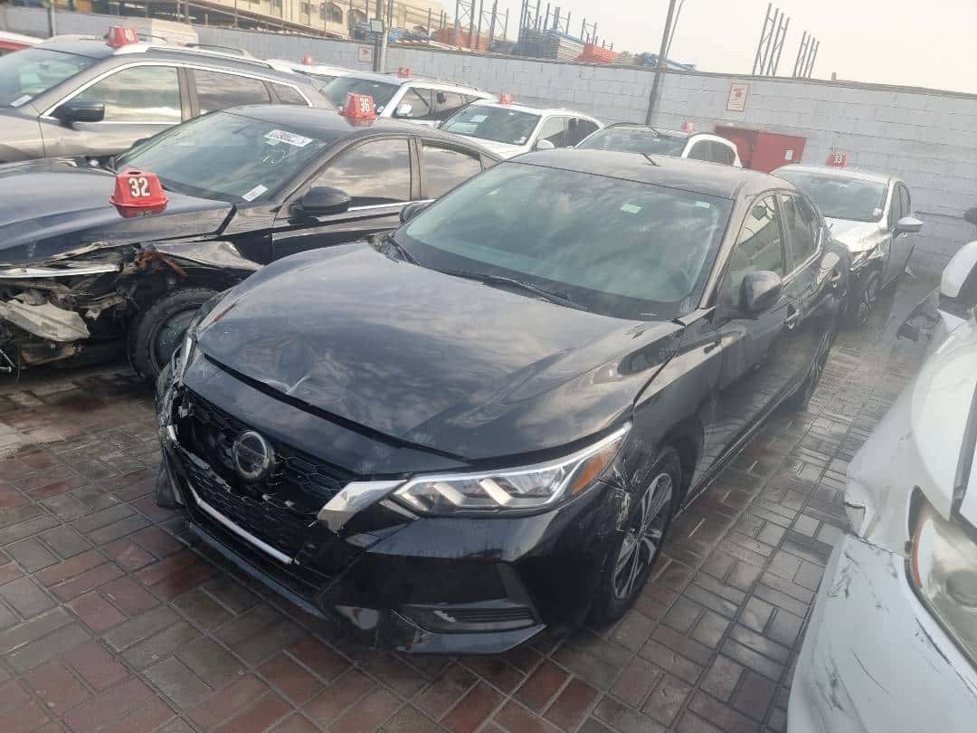 Nissan Sentra 2021 thumbnail 3