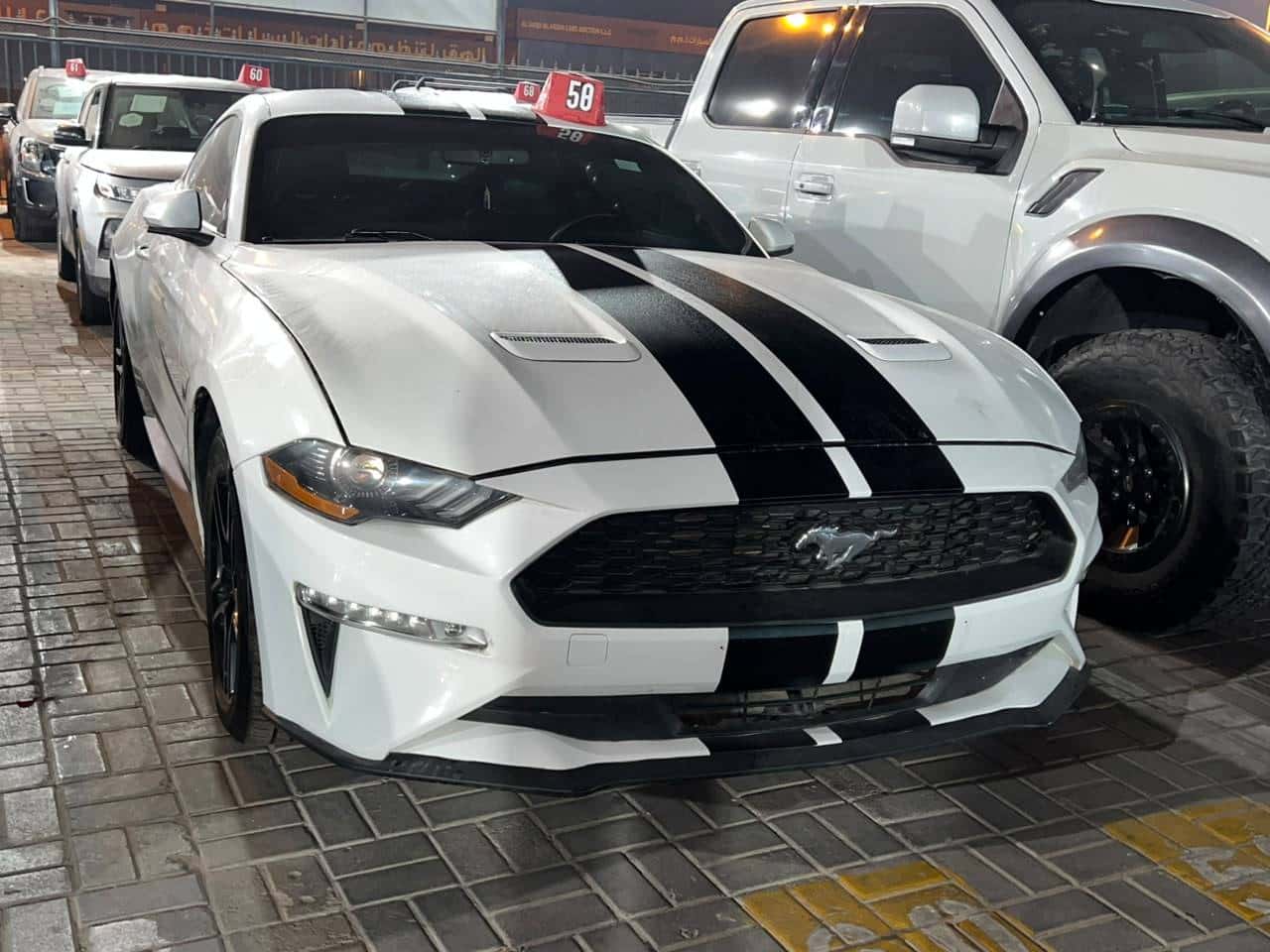 Ford Mustang 2018 thumbnail 4