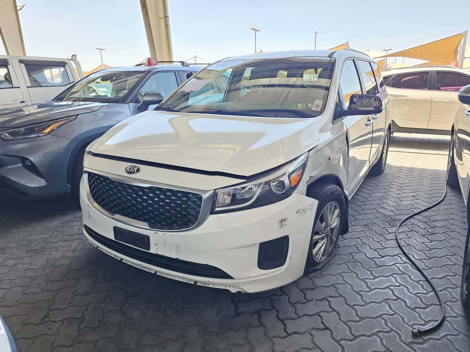 KIA SEDONA 2015 thumbnail 5