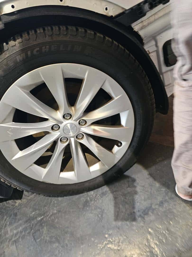 TESLA MODEL X - Exterior