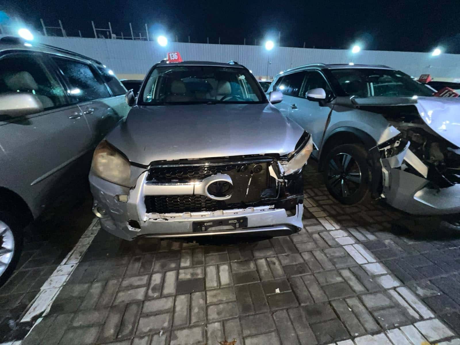 Toyota RAV4 2010 thumbnail 4