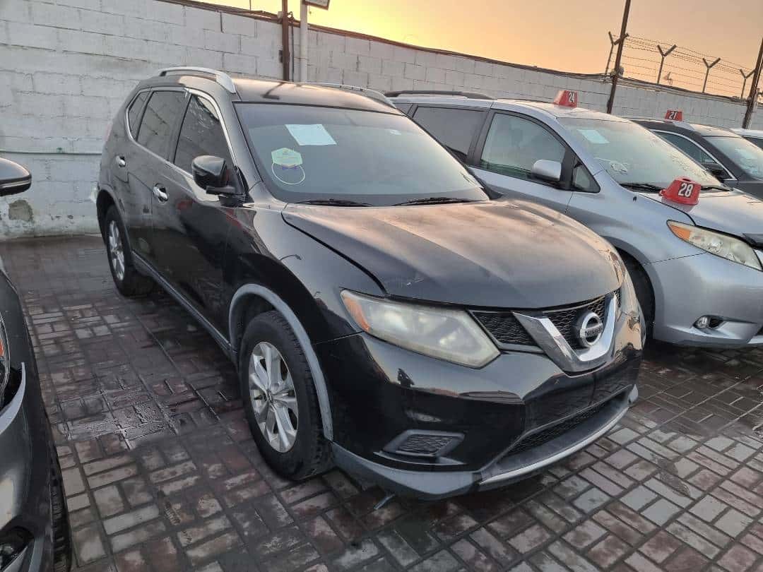 Nissan Rogue 2016 thumbnail 2