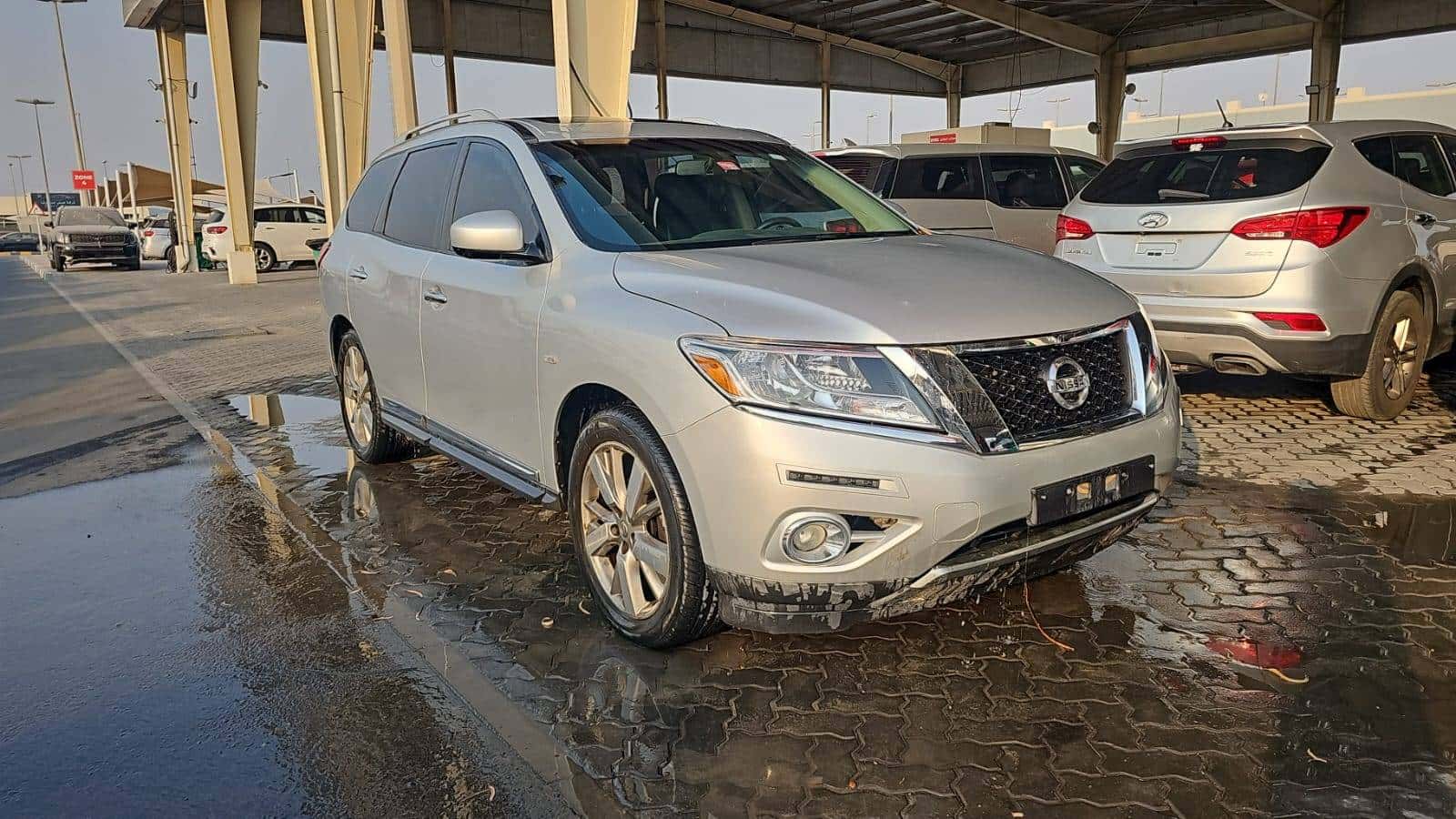 Nissan Pathfinder 2014 thumbnail 3
