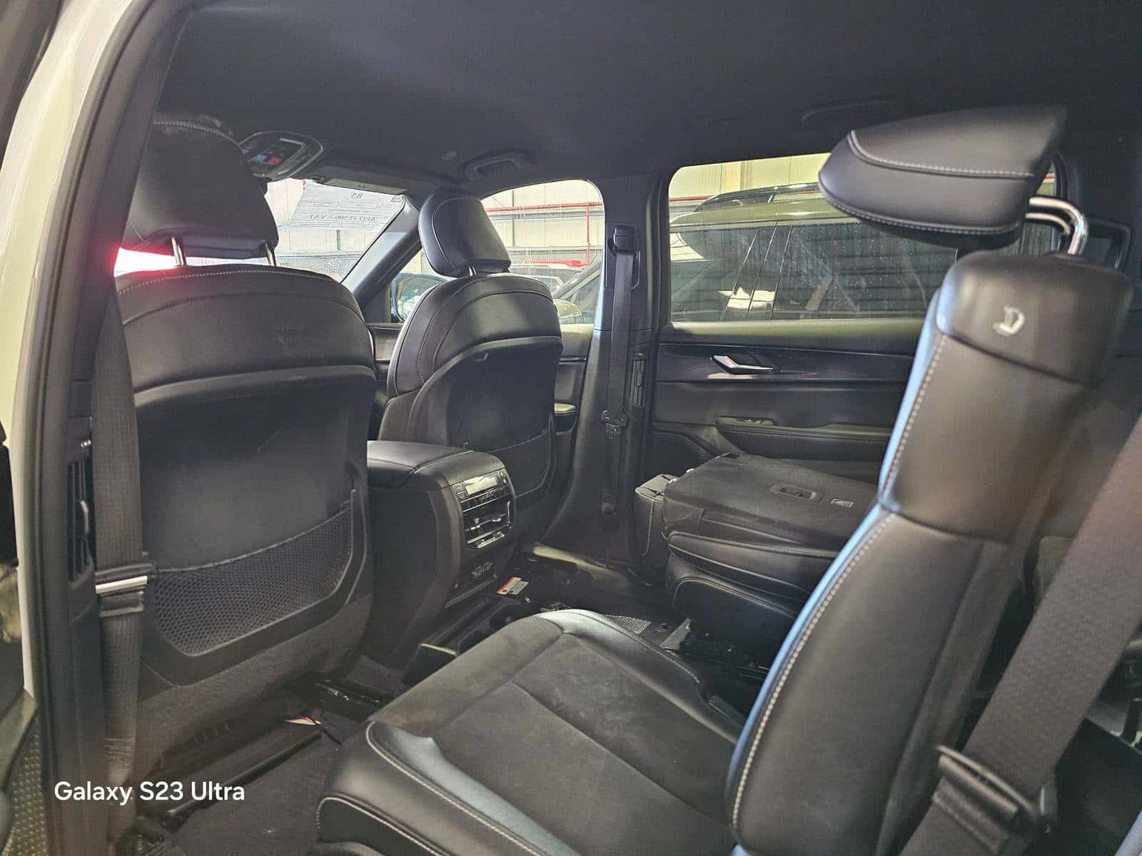 JEEP GRAND CHEROKEE LAREDO - Exterior