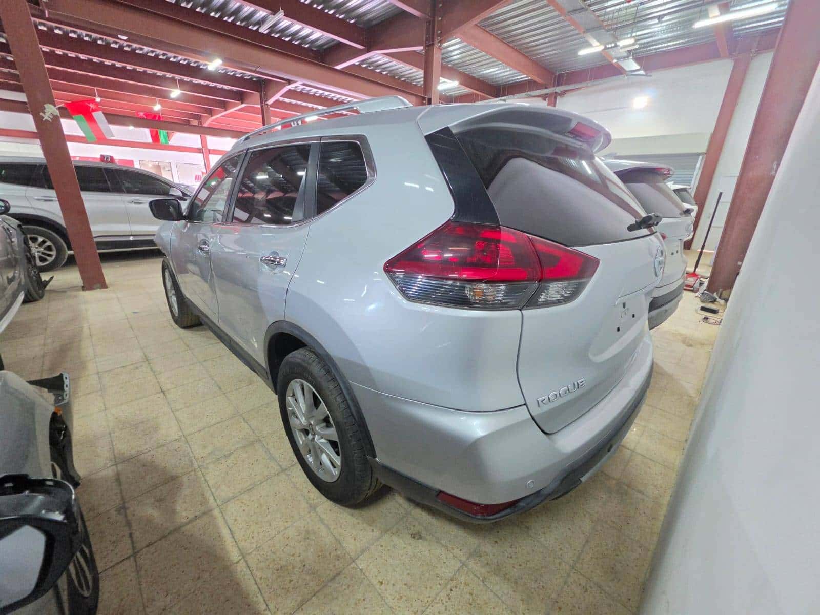 2019 Nissan Rogue thumbnail 4