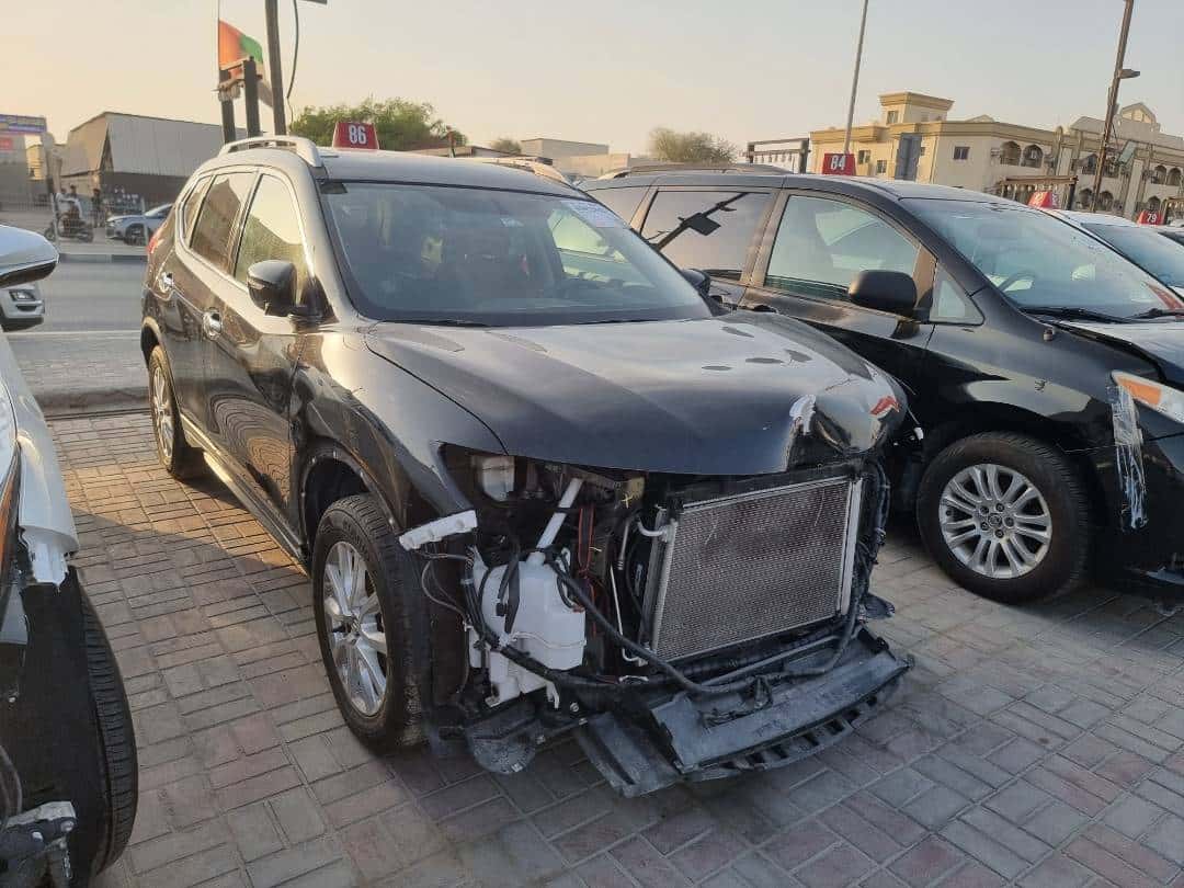 NISSAN ROGUE - Exterior