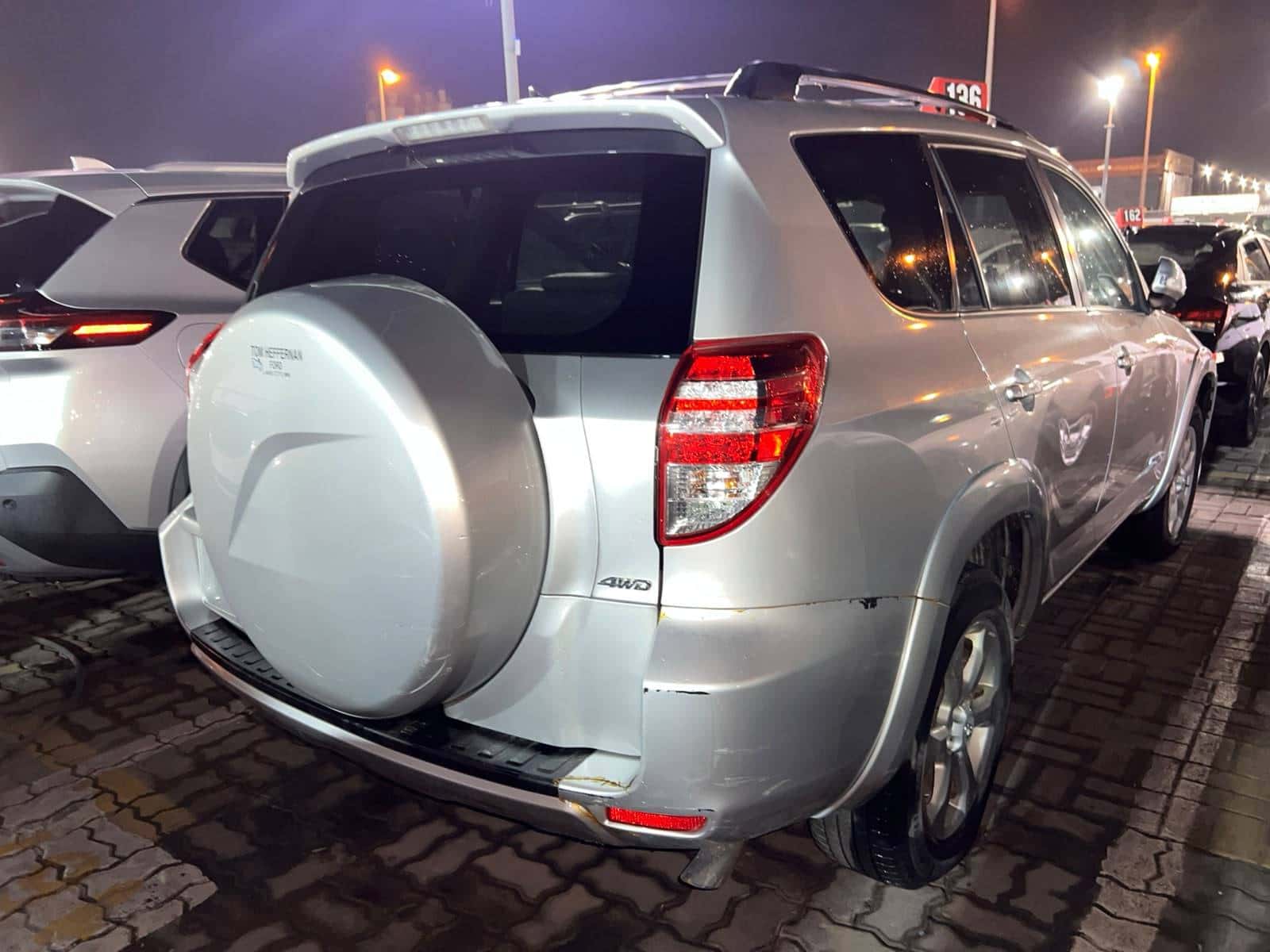 Toyota RAV4 2010 thumbnail 7