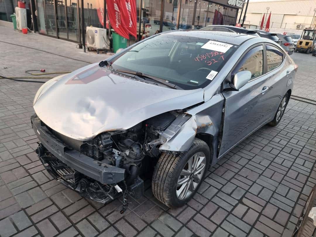 HYUNDAI ELANTRA - Exterior