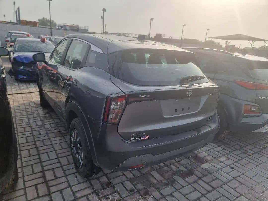 Nissan Kicks 2025 thumbnail 1