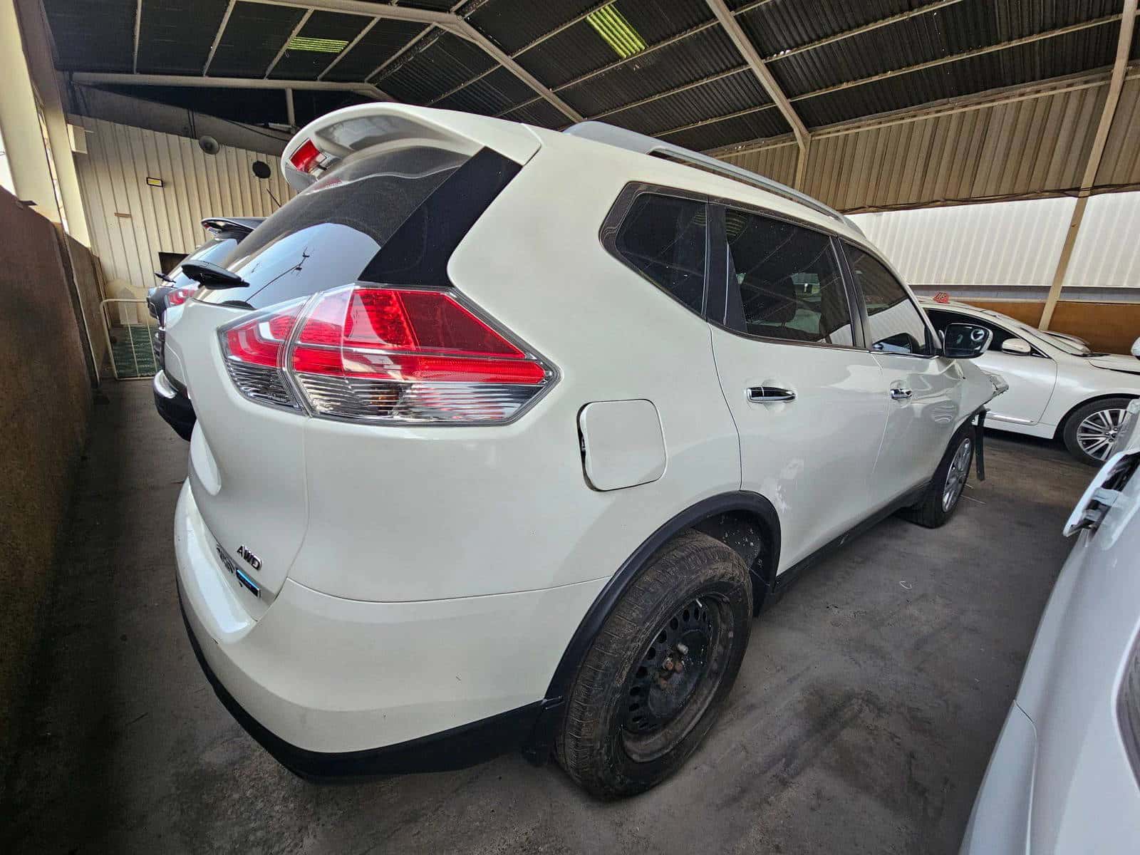 Nissan Rogue 2015 thumbnail 3