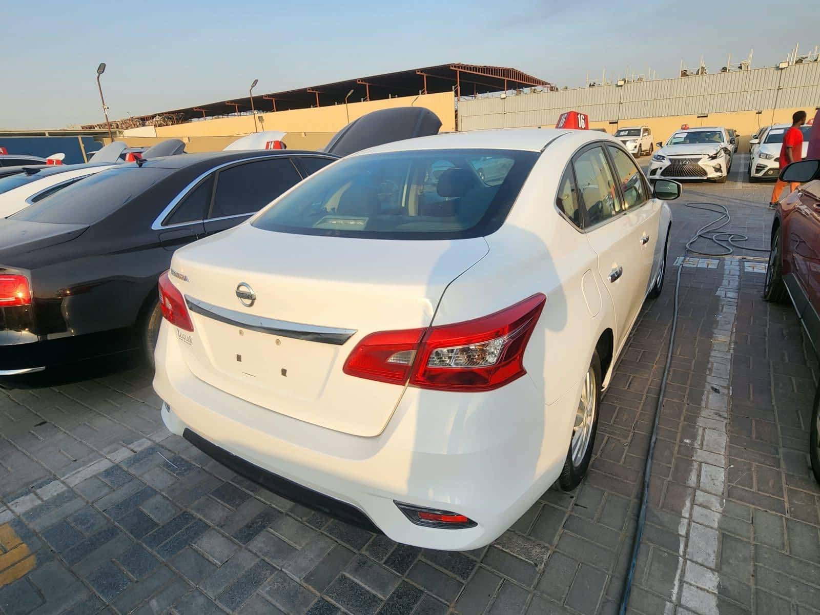 Nissan Sentra 2019 thumbnail 7