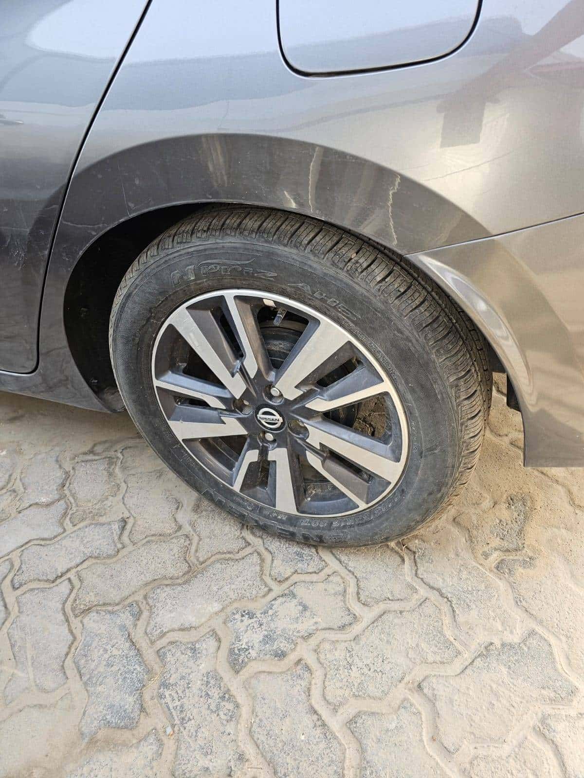 NISSAN VERSA 2020 thumbnail 6