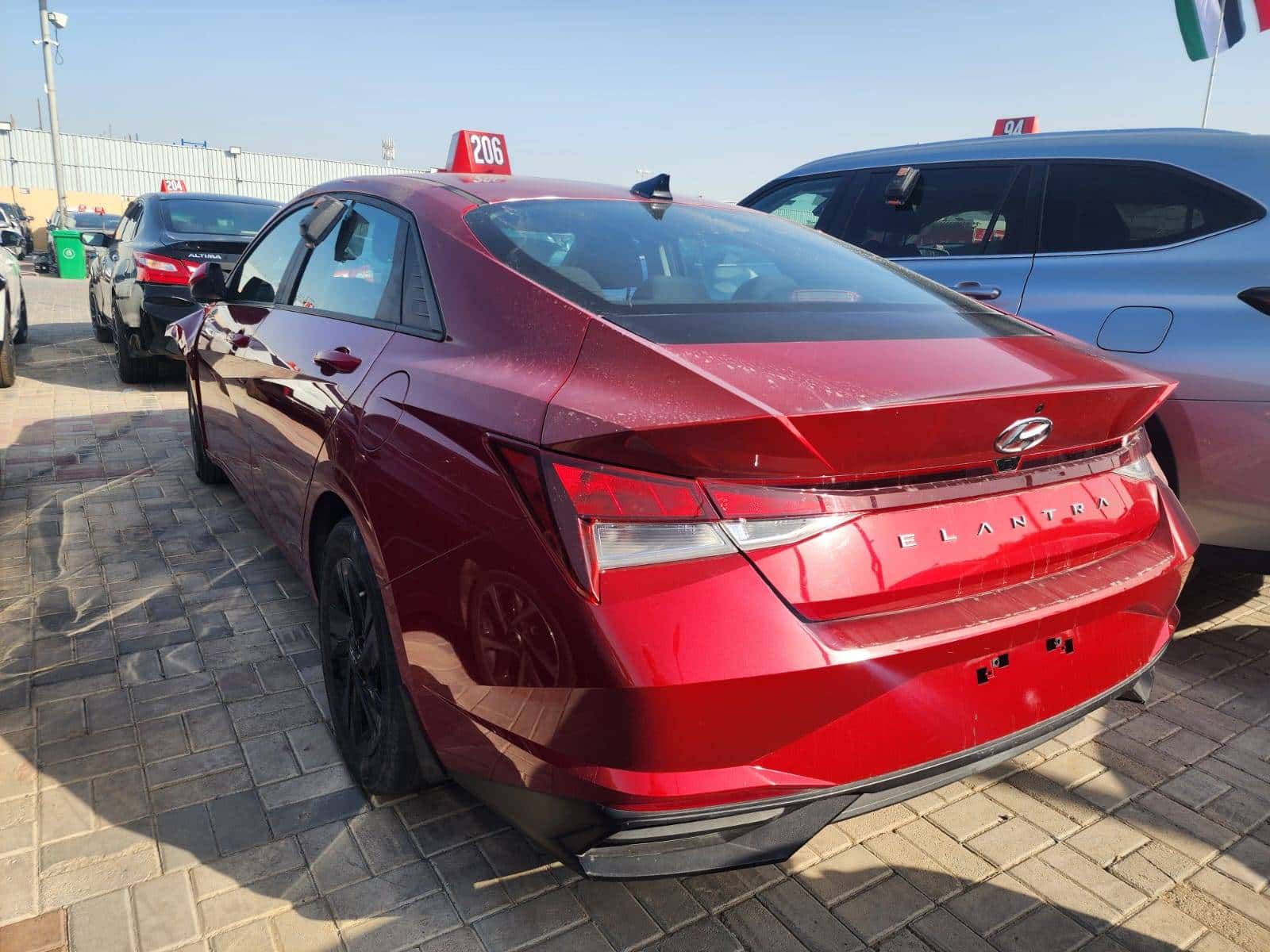 HYUNDAI ELANTRA - Exterior